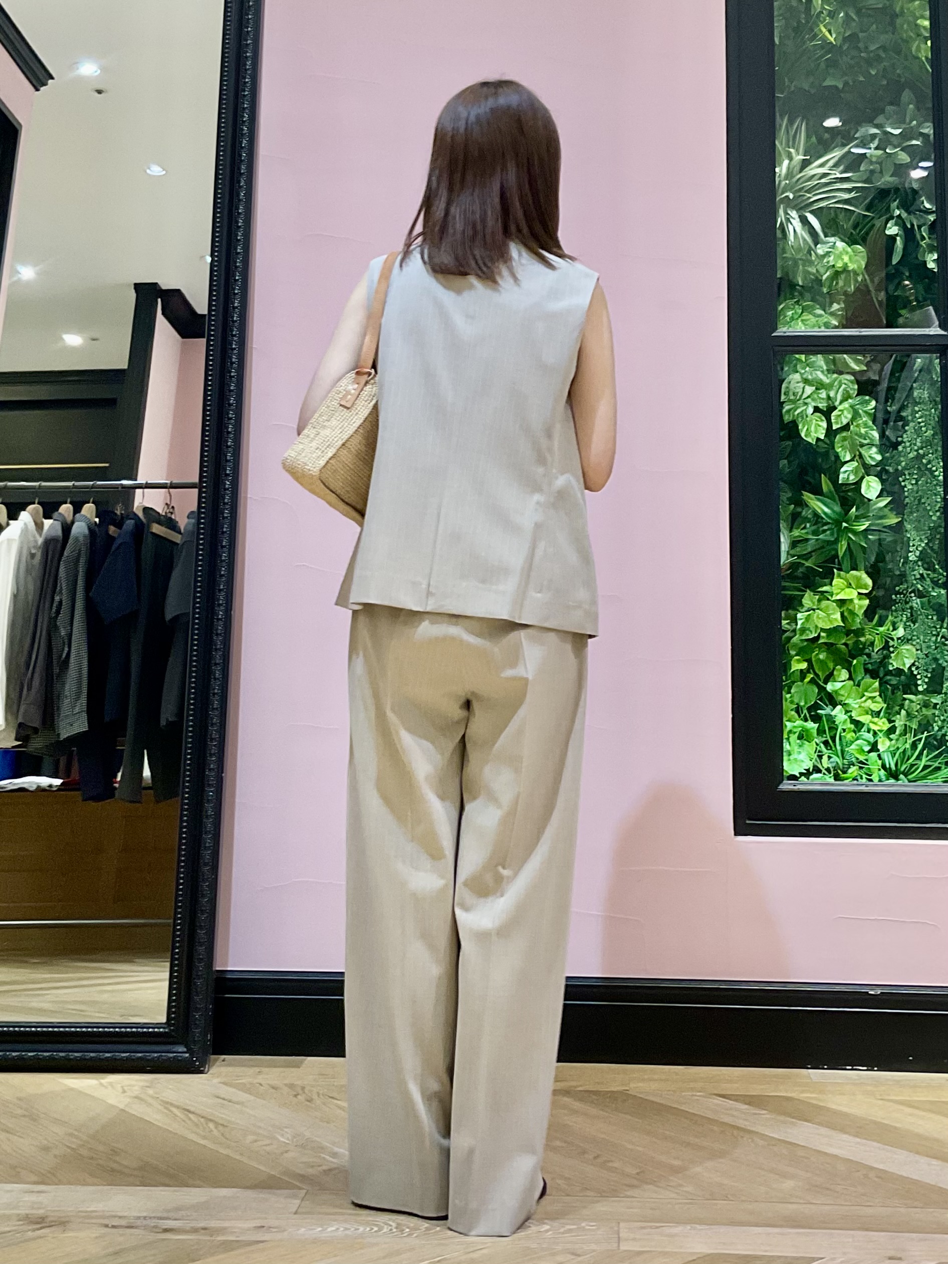 Hiwatashiさんの「DRESSTERIOR｜【セットアップ可/ウォッシャブル】セットアップストライプジレ」を使ったコーディネート
