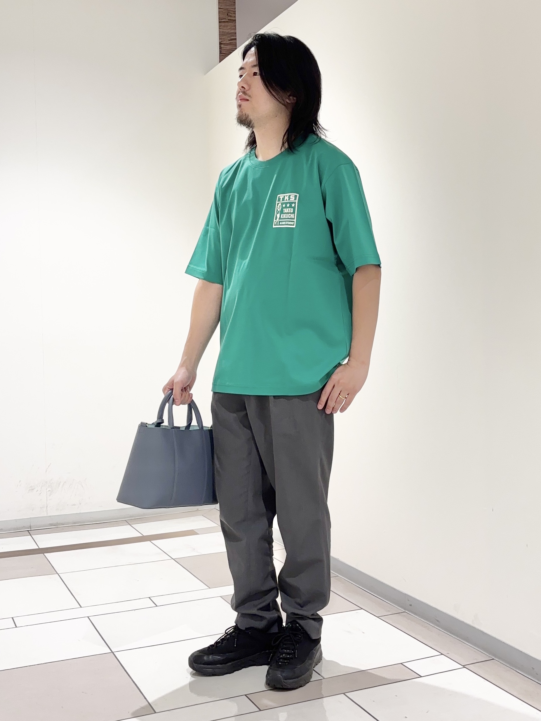 及川さんの「TAKEO KIKUCHI｜【BOWLER HAT LABEL】アイスクリアコットン ピンナップガール 半袖Tシャツ」を使ったコーディネート