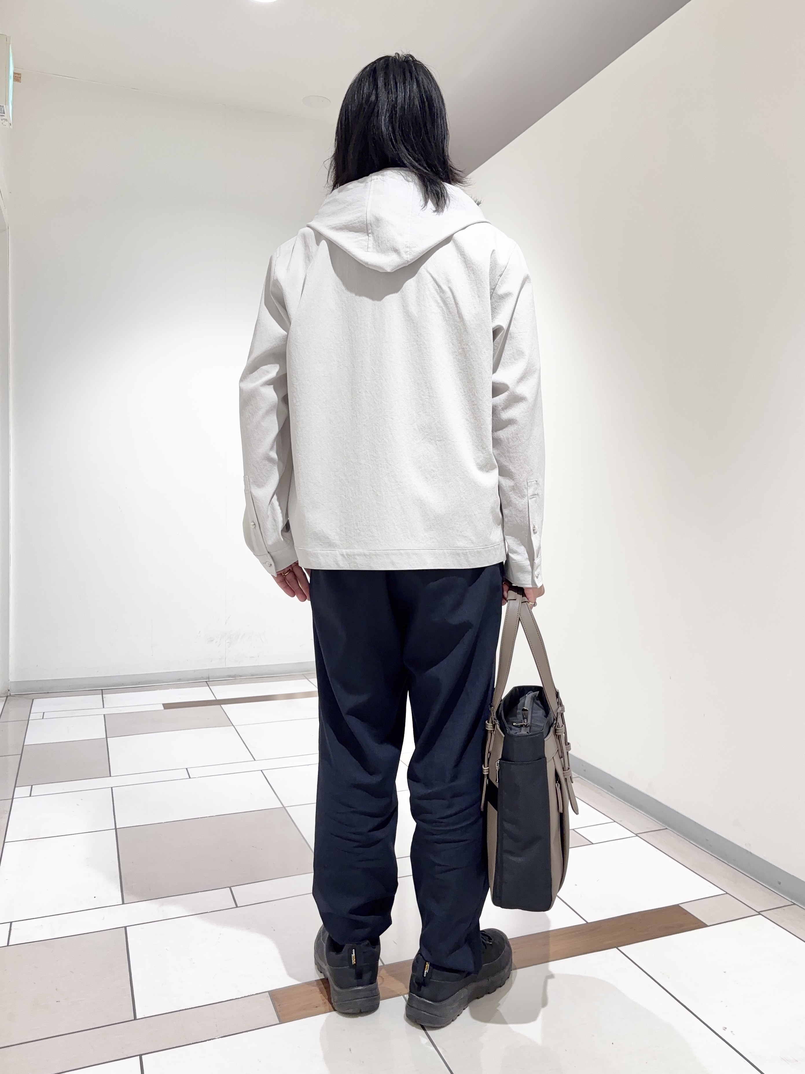 及川さんの「TAKEO KIKUCHI｜【撥水・洗える・シワになりにくい】 リランチェ（R） フードブルゾン」を使ったコーディネート