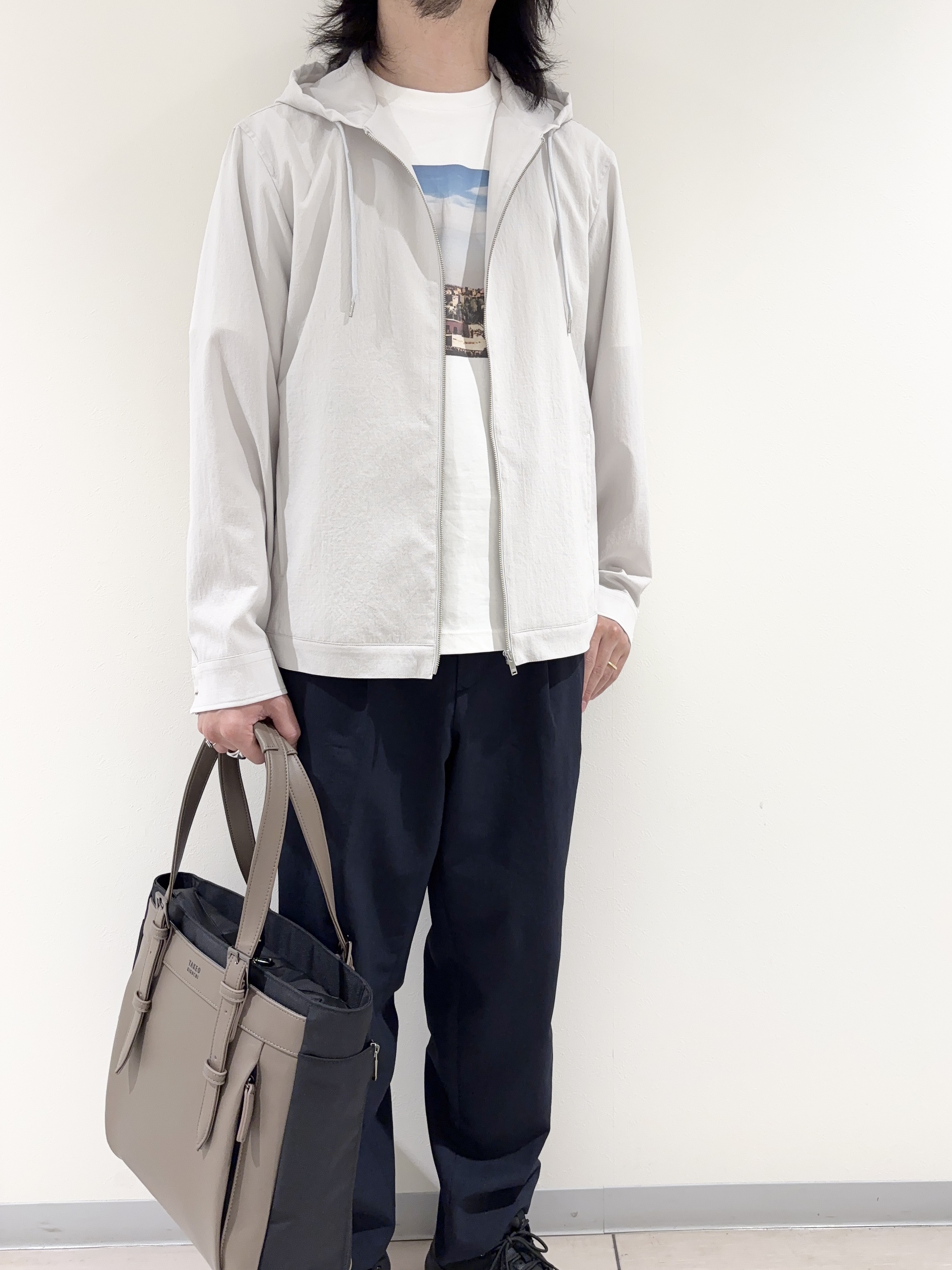 及川さんの「TAKEO KIKUCHI｜【撥水・洗える・シワになりにくい】 リランチェ（R） フードブルゾン」を使ったコーディネート