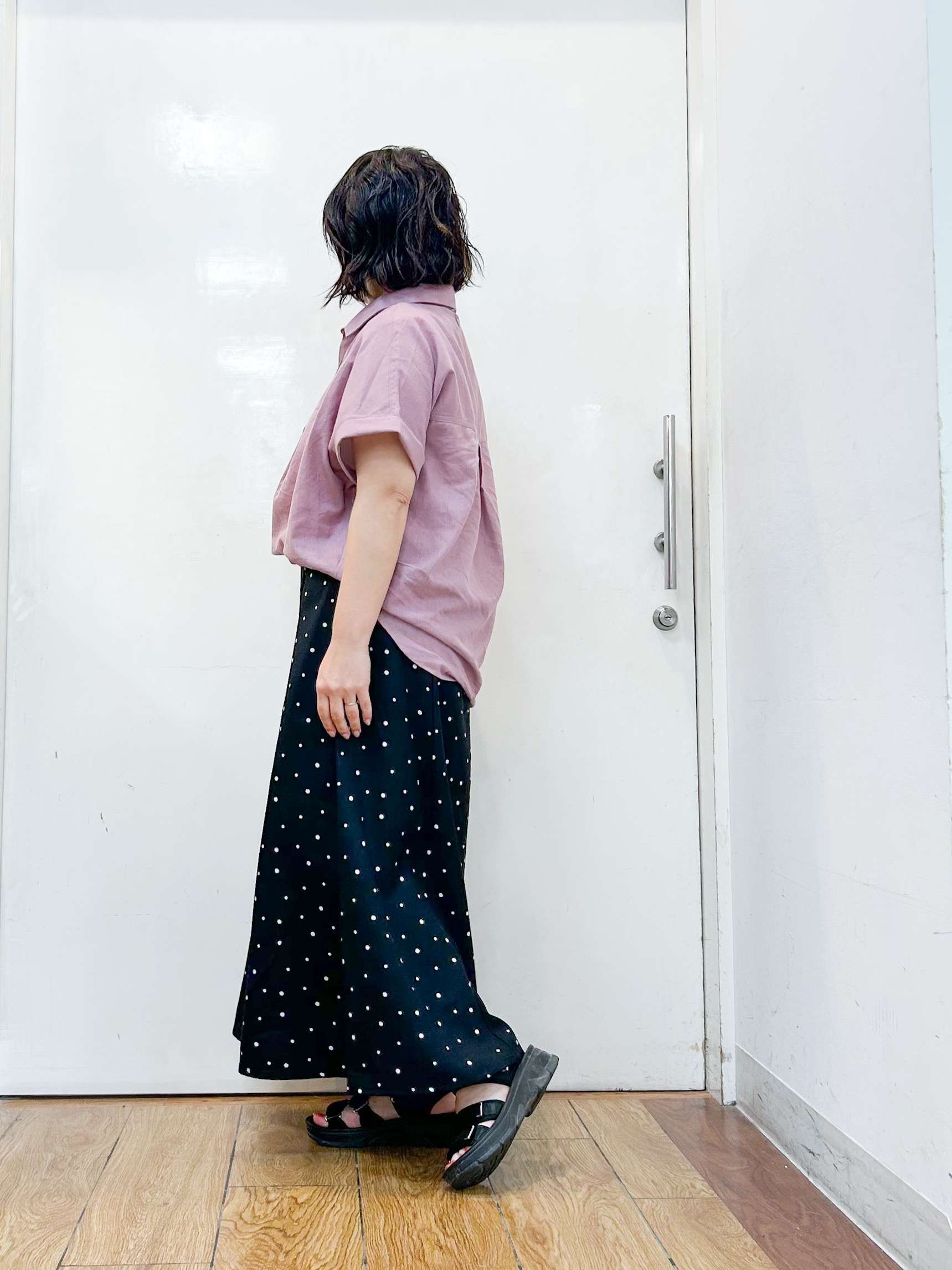 haruさんの「SHOO･LA･RUE｜【ひんやり/UV】インせず着られる フレンチリネンスキッパーシャツ」を使ったコーディネート