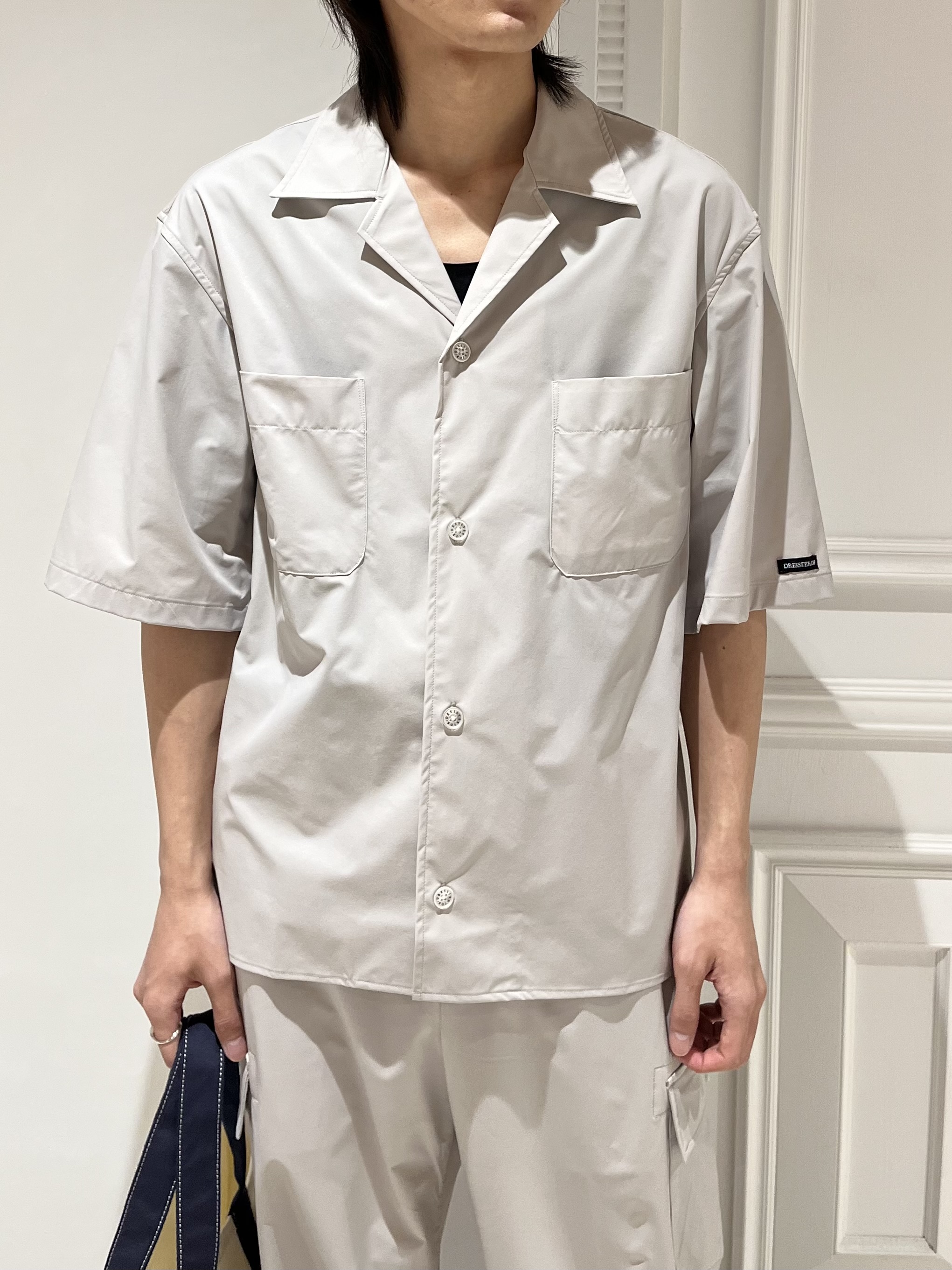 Watanabeさんの「DRESSTERIOR｜【セットアップ可/撥水/クールタッチ素材】SOLOTEX 4WAYストレッチオープンカラーシャツ」を使ったコーディネート