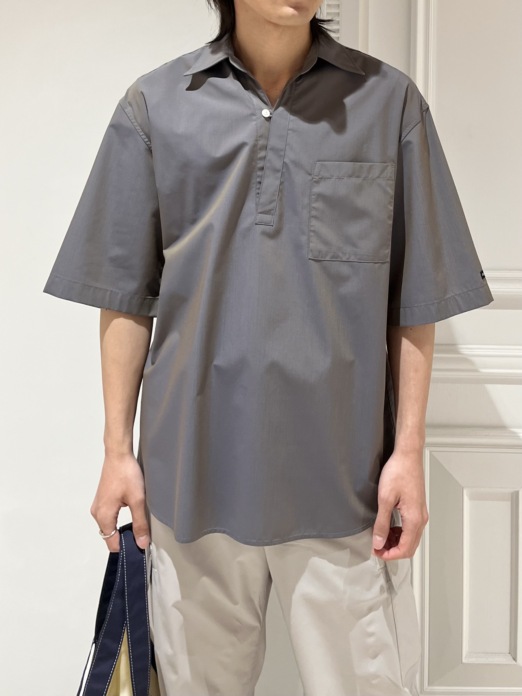 Watanabeさんの「DRESSTERIOR｜イージーケア プルオーバーシャツ」を使ったコーディネート
