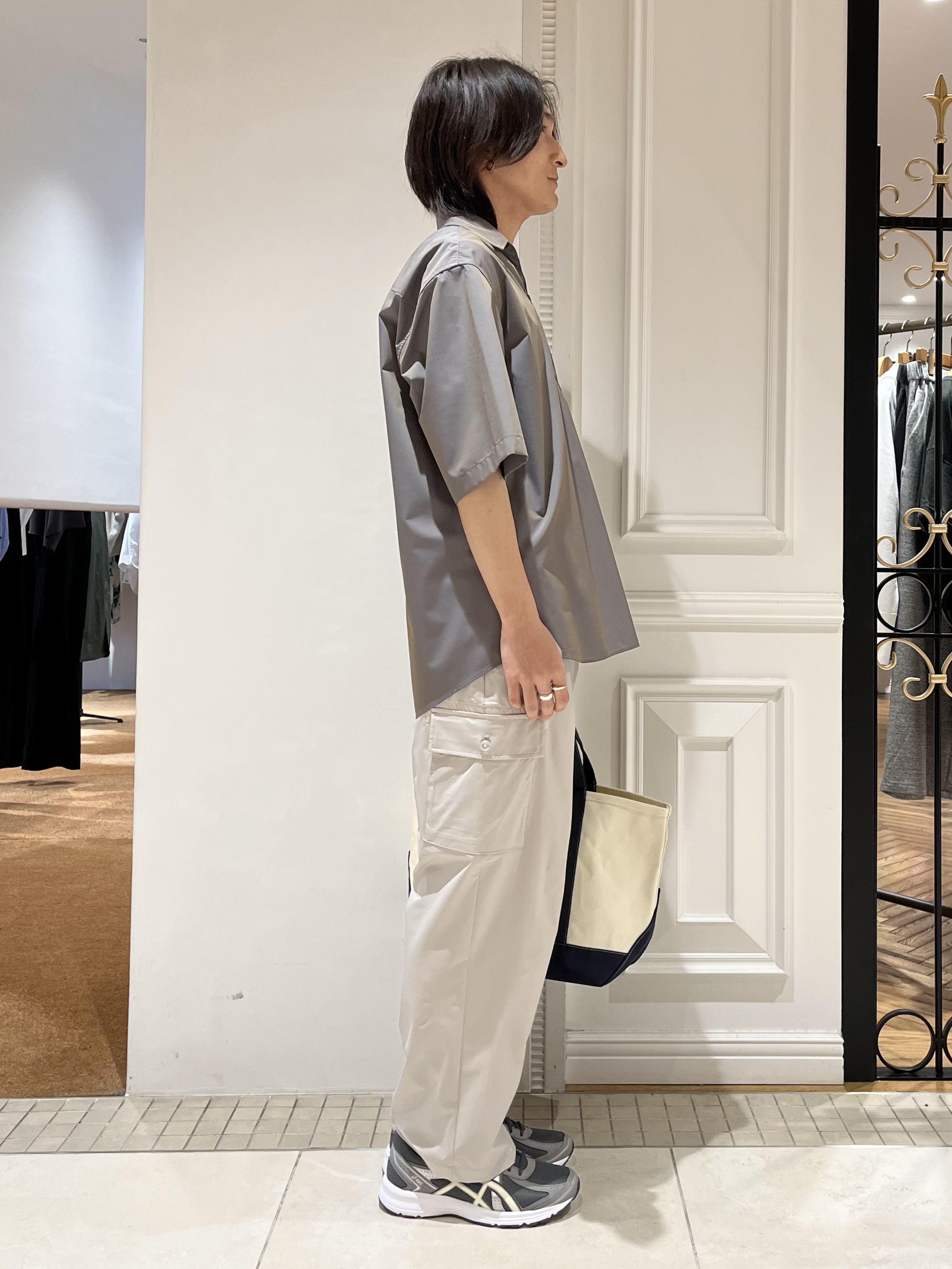 Watanabeさんの「DRESSTERIOR｜イージーケア プルオーバーシャツ」を使ったコーディネート