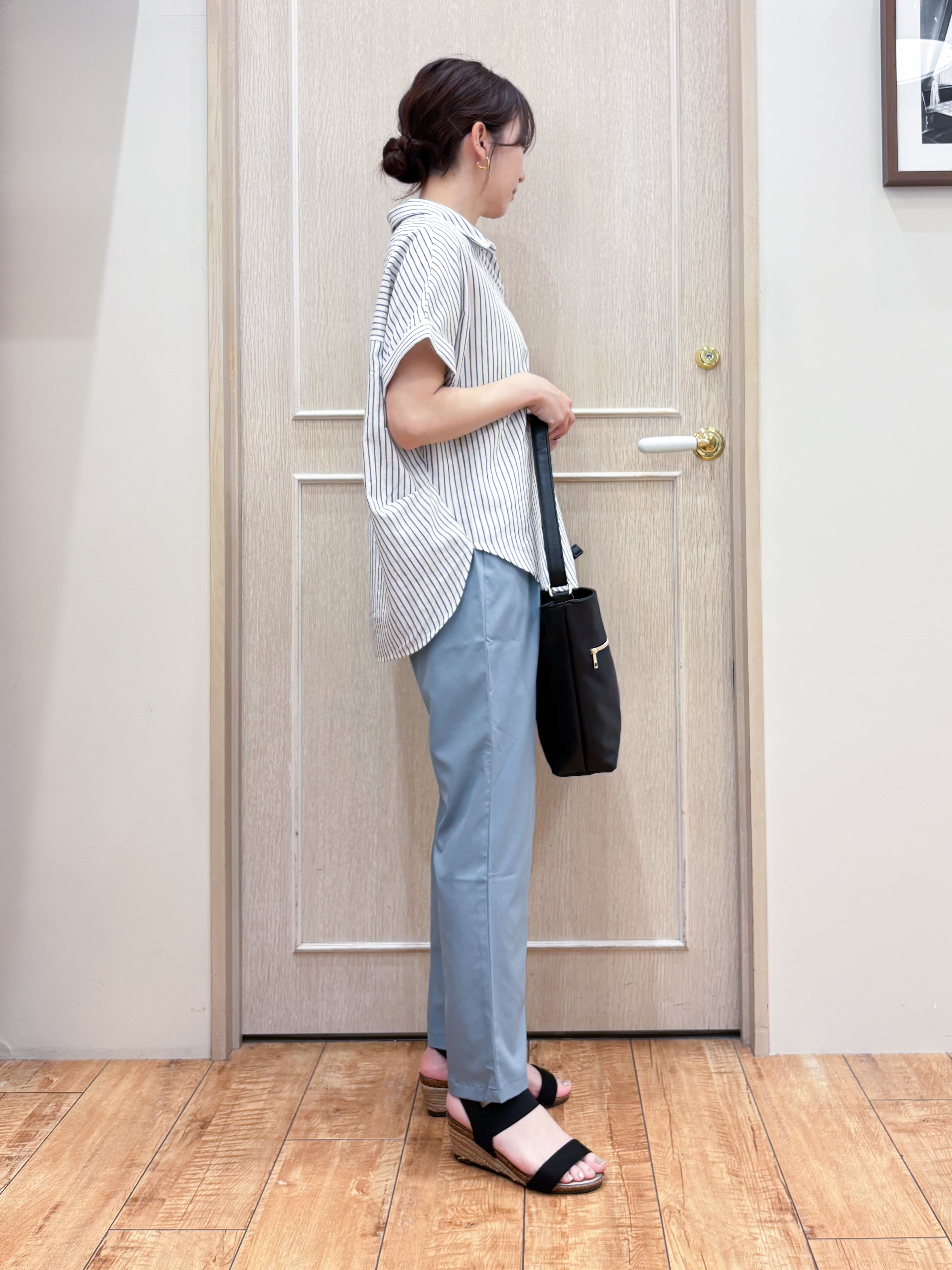 なみさんの「SHOO･LA･RUE｜【ひんやり/UV】インせず着られる フレンチリネンスキッパーシャツ」を使ったコーディネート