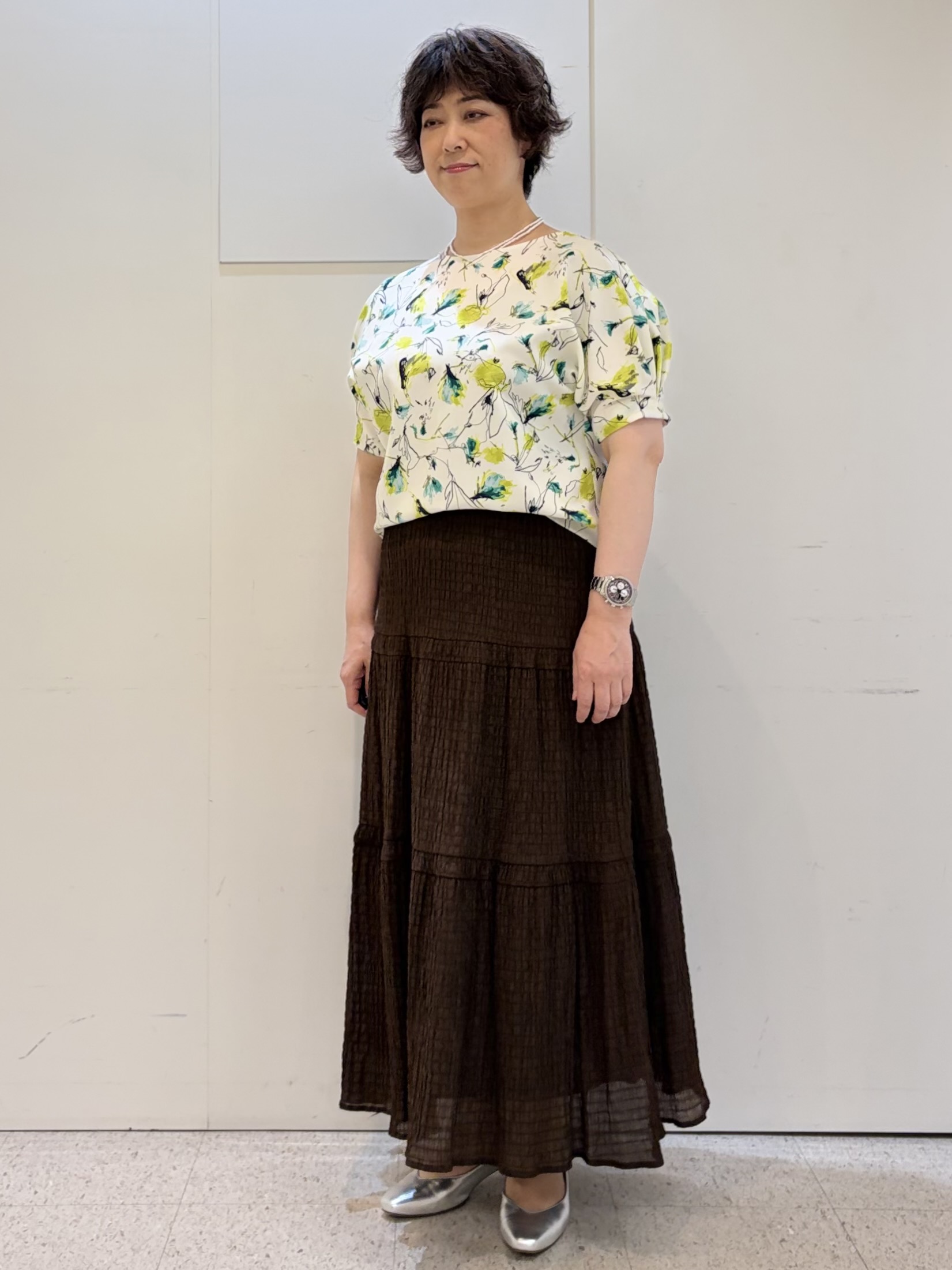 ヤスコさんの「Reflect｜【セットアップ可】ボタニカル調プリントブラウス」を使ったコーディネート