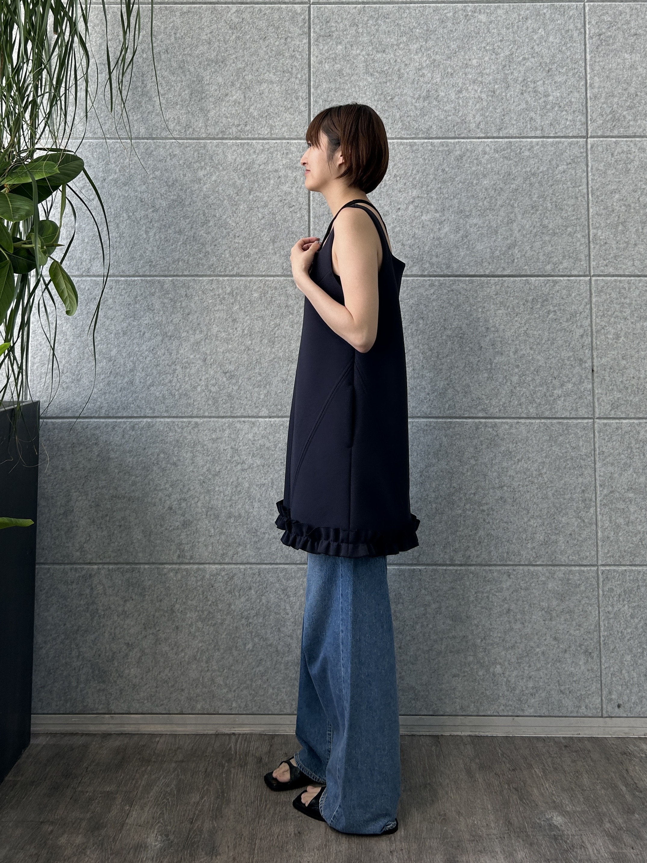 harunaさんの「CODE A｜frill mini dress」を使ったコーディネート