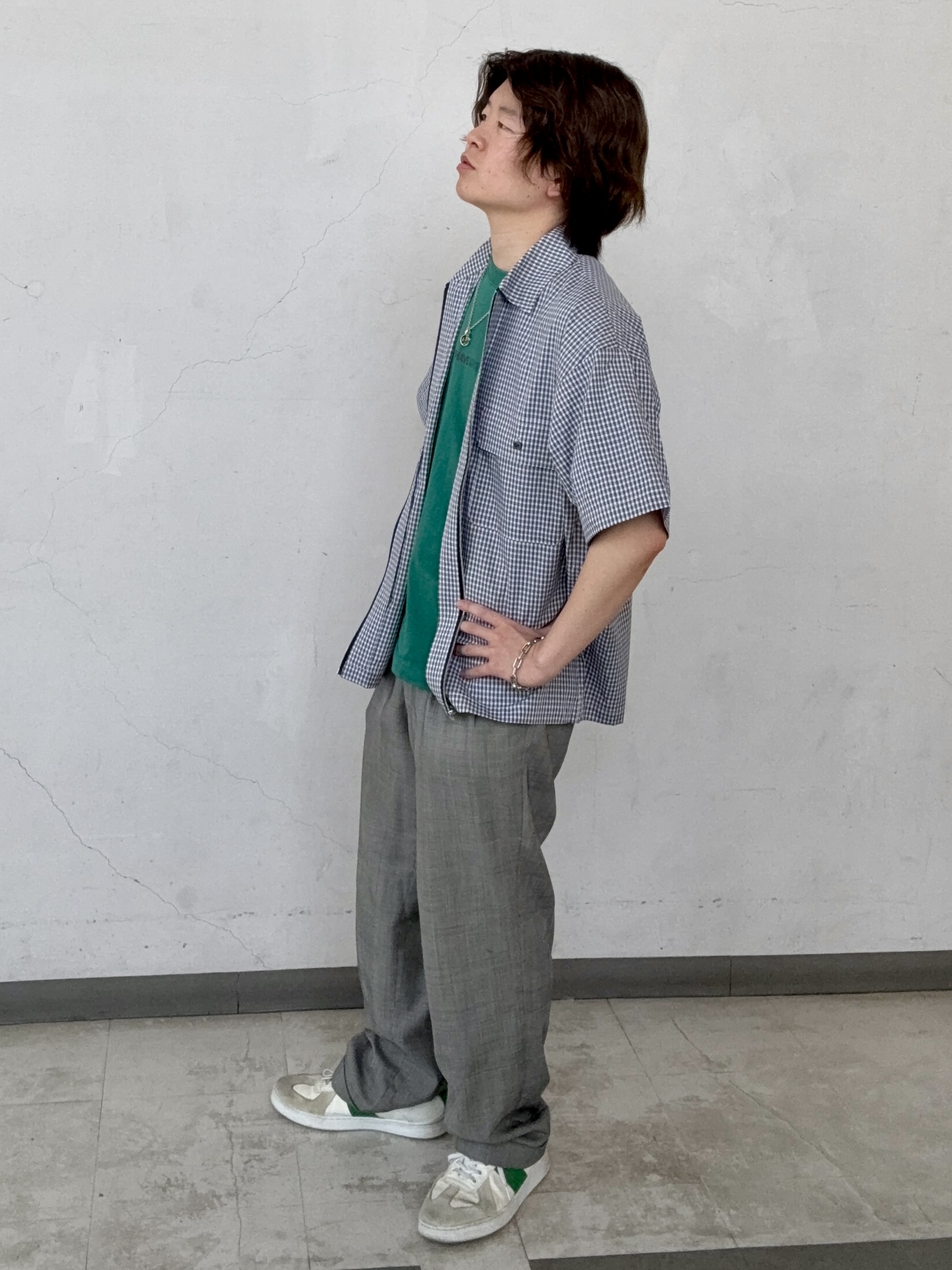 そうごさんの「THE SHOP TK｜【なめらかでソフトな肌触り】ロゴ コットン半袖Tシャツ 洗濯機OK」を使ったコーディネート
