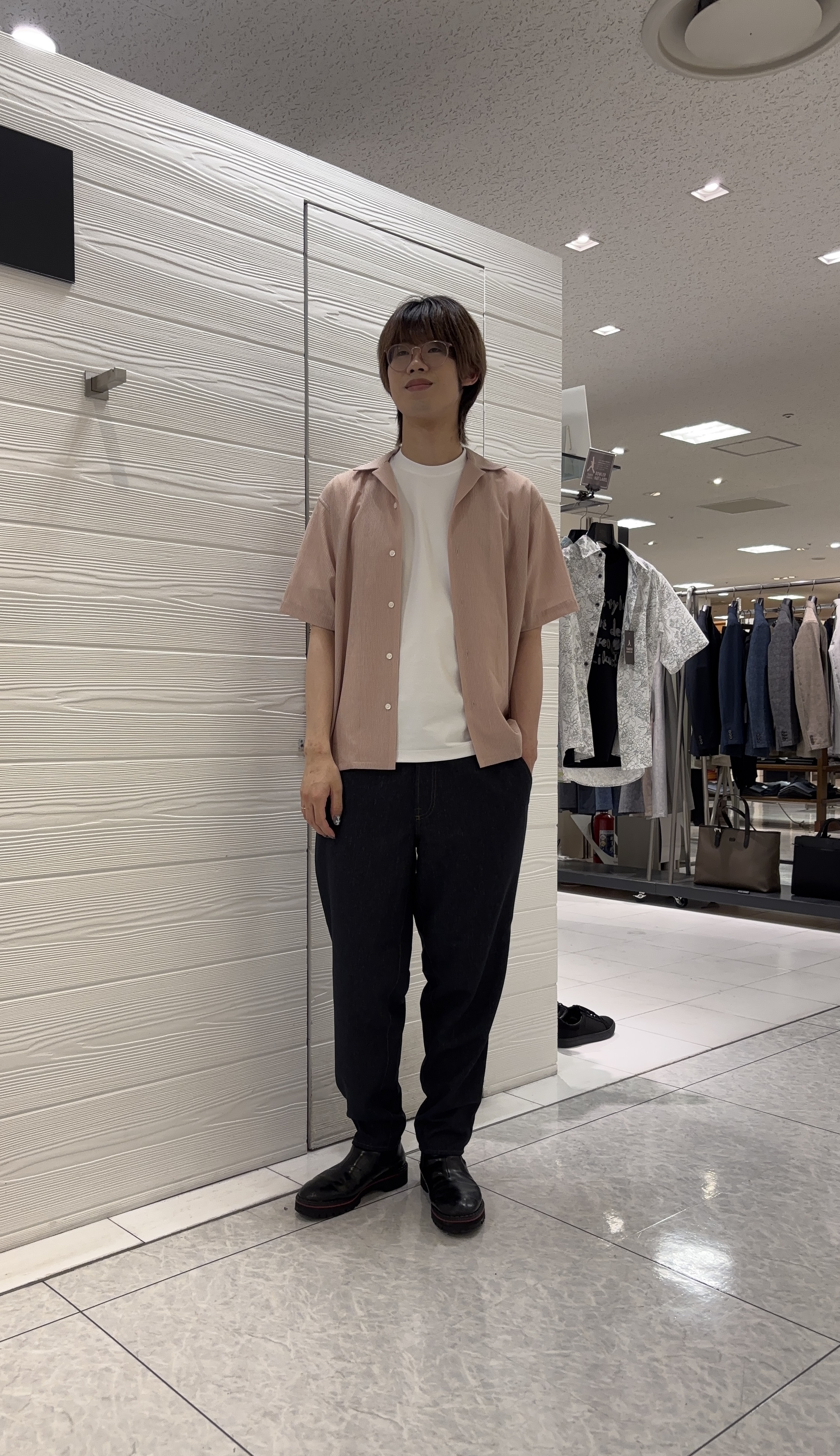 こうへいさんの「TAKEO KIKUCHI｜【通気性】トリコットサッカー オープンカラー シャツ」を使ったコーディネート