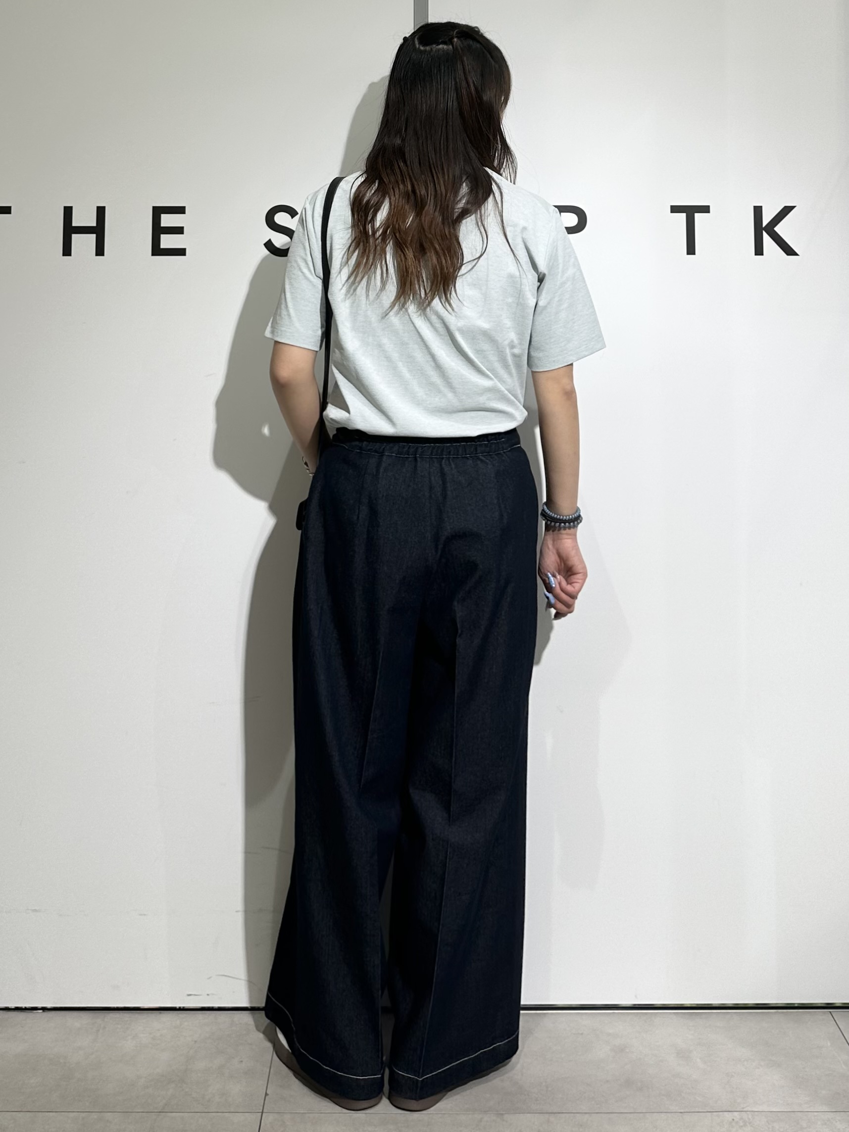 cottonさんの「THE SHOP TK｜【涼しい・透けにくい・乾きやすい 夏に欲しい機能、全部入り。】BO-NO TEE/ボーノTシャツ　洗」を使ったコーディネート