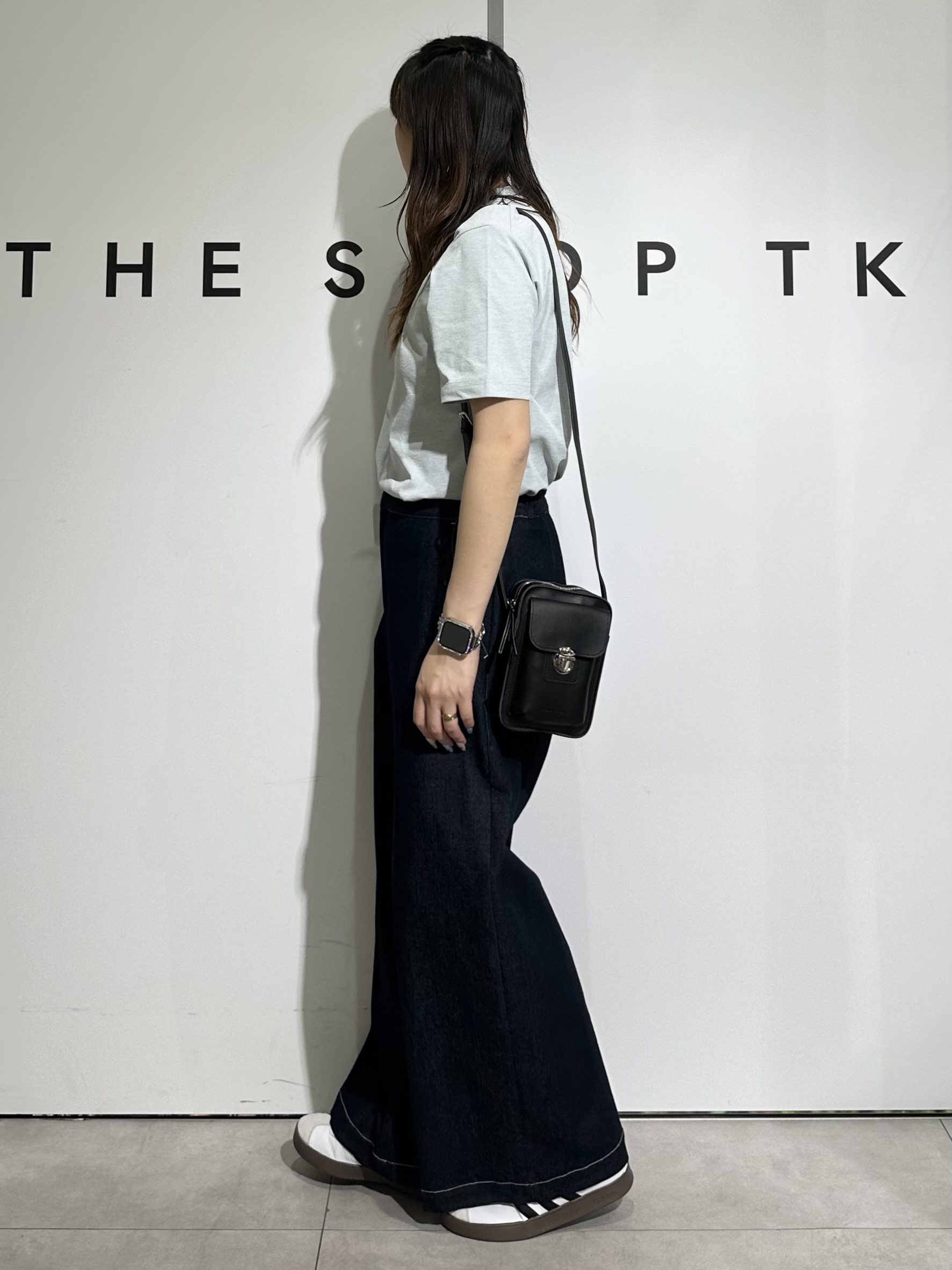cottonさんの「THE SHOP TK｜【涼しい・透けにくい・乾きやすい 夏に欲しい機能、全部入り。】BO-NO TEE/ボーノTシャツ　洗」を使ったコーディネート