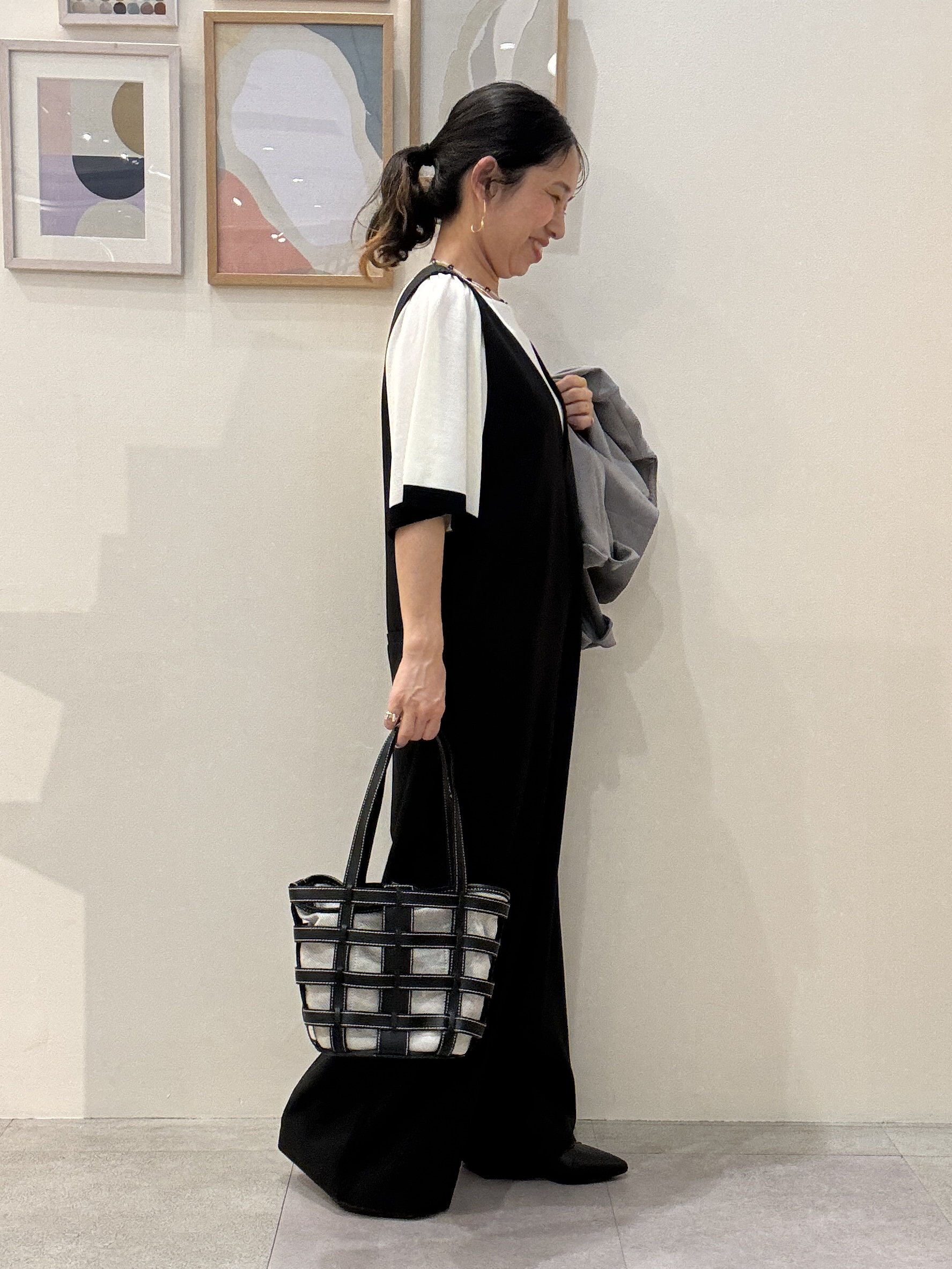 たけぴさんの「SHOO･LA･RUE｜【洗濯機可/UV/SS-3L】すっきり好印象 ノーカラージャケット」を使ったコーディネート