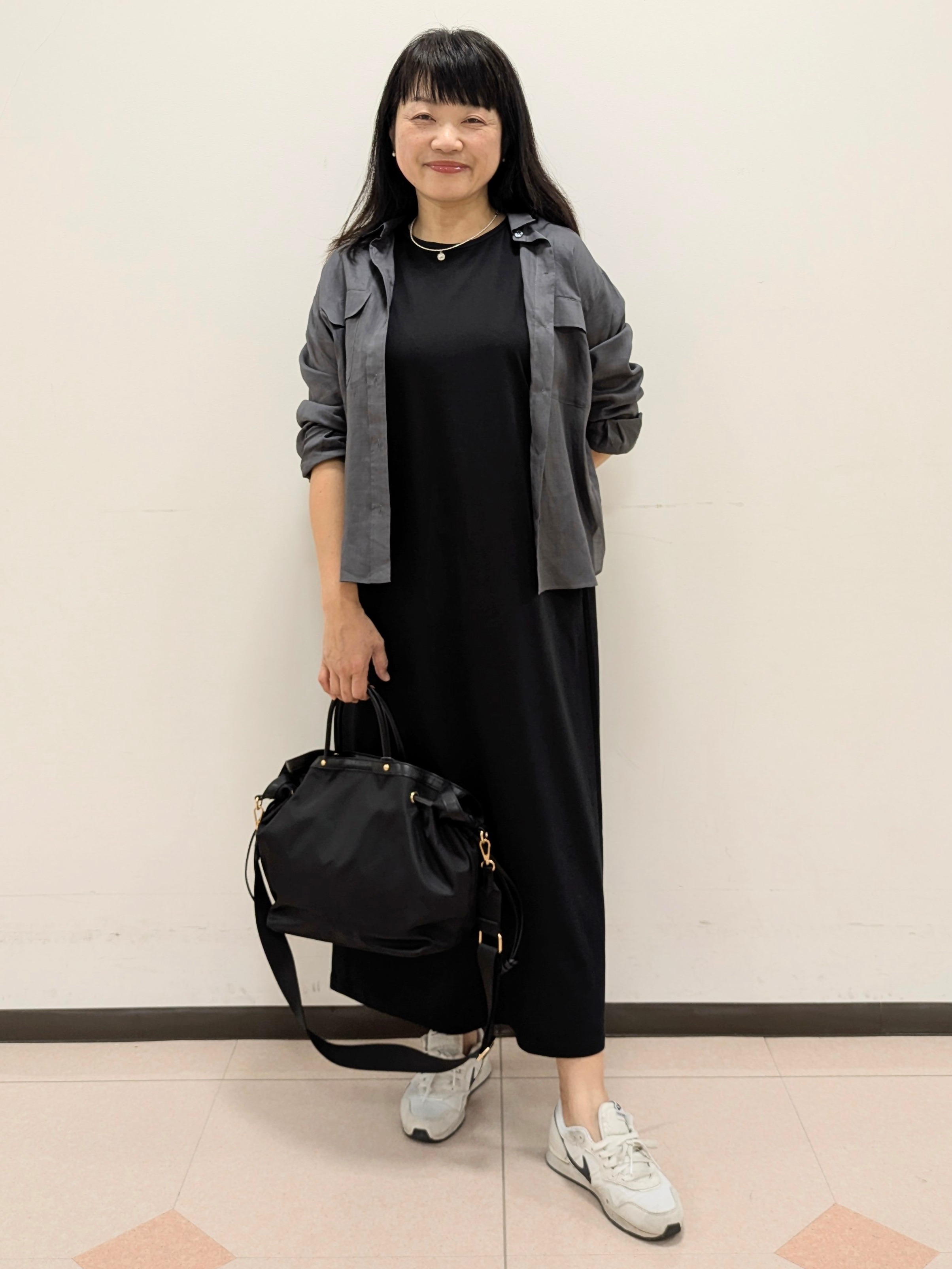 ともさんの「UNTITLED｜【古畑星夏さん着用/接触冷感】ドライタッチシャツ」を使ったコーディネート