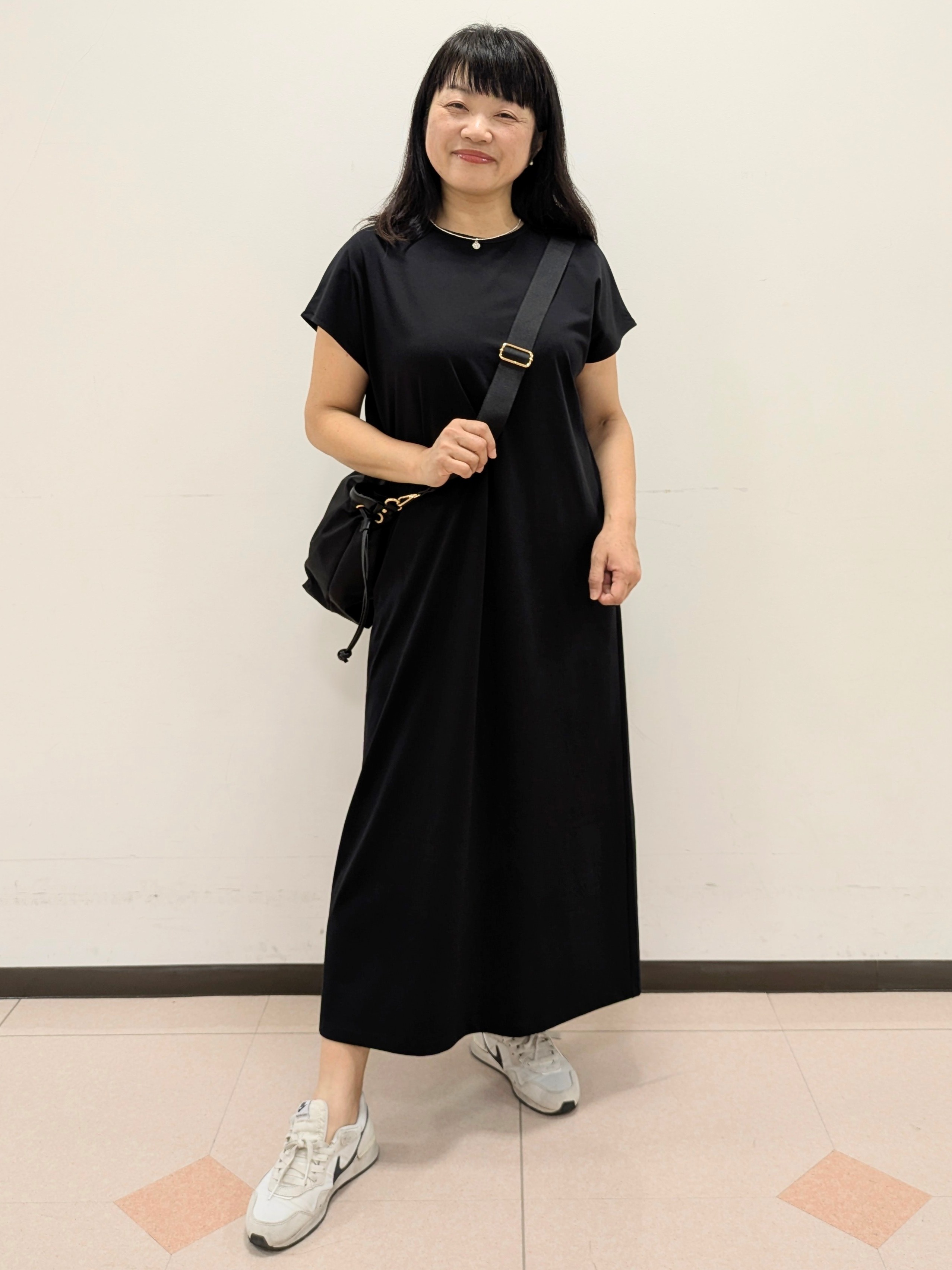 ともさんの「UNTITLED｜【古畑星夏さん着用/接触冷感】ドライタッチシャツ」を使ったコーディネート