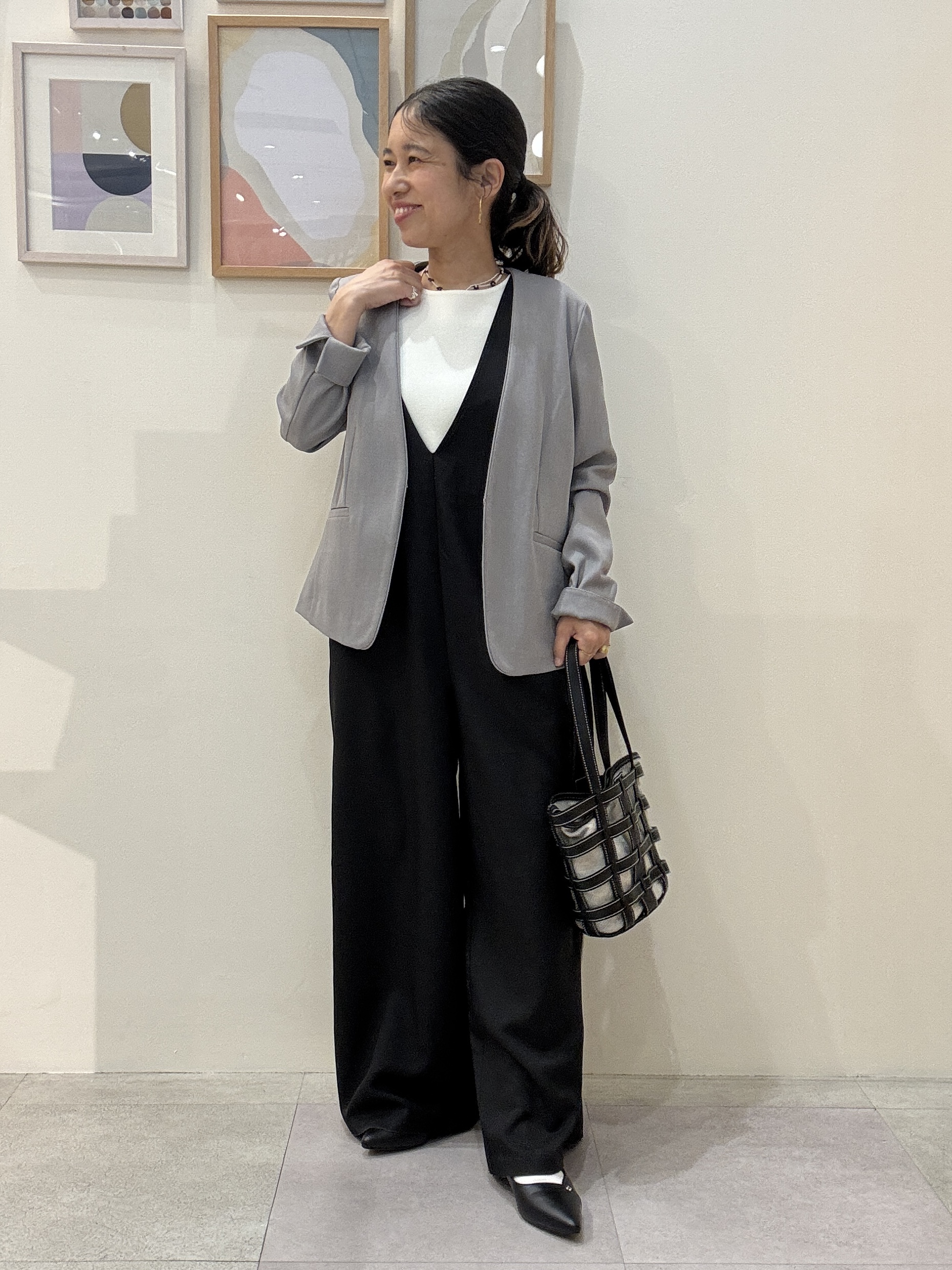 たけぴさんの「SHOO･LA･RUE｜【洗濯機可/UV/SS-3L】すっきり好印象 ノーカラージャケット」を使ったコーディネート