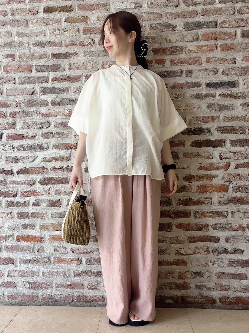 tokiさんの「THE SHOP TK｜【高レビュー/体型カバー】さらっと快適 ドルマン5分袖ブラウス」を使ったコーディネート
