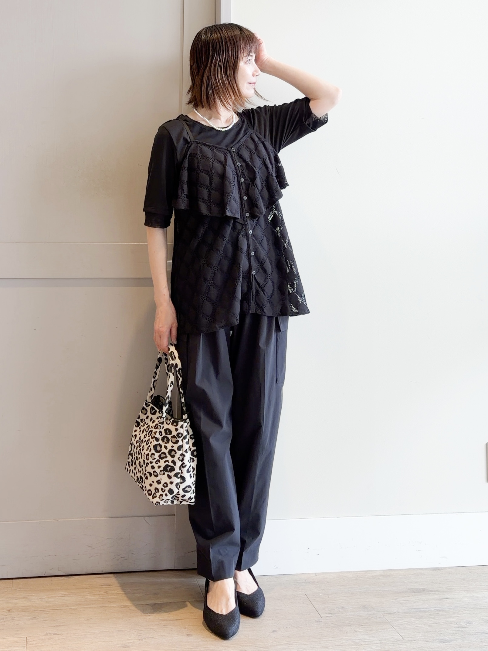 yamakoさんの「grove｜【ひんやり・UVカット】チュールトリミング5分袖Tシャツ」を使ったコーディネート