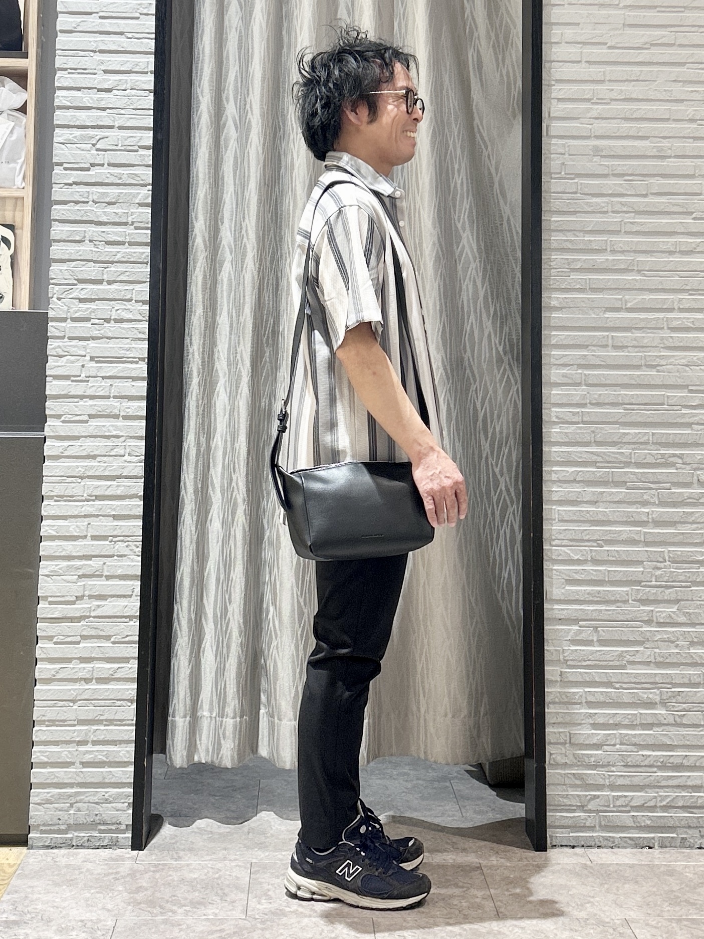 KENJI Iさんの「THE SHOP TK｜メッシュ ストライプ半袖シャツ 洗濯機OK／通気性◎」を使ったコーディネート