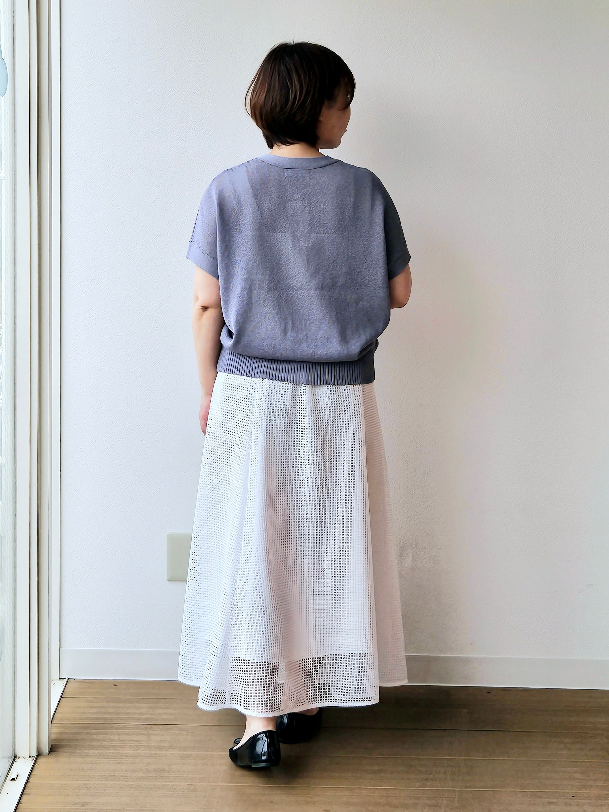やじまさんの「UNTITLED｜【洗える/清涼感】ドライタッチスリーブレスカーディガン」を使ったコーディネート