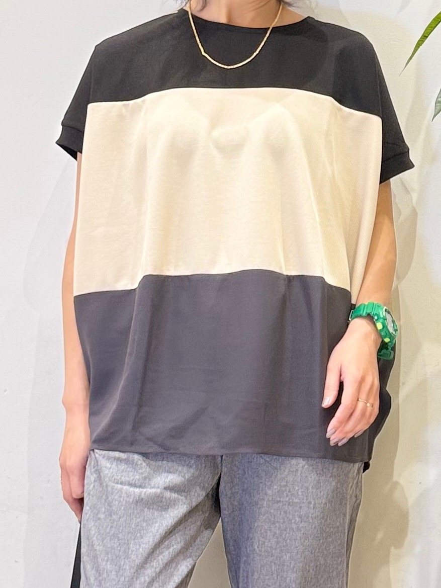 misakiさんの「SHOO･LA･RUE｜【S-LL/洗濯機可/体型カバー】1枚で主役になる 3段切替 ドルマンＴシャツ」を使ったコーディネート