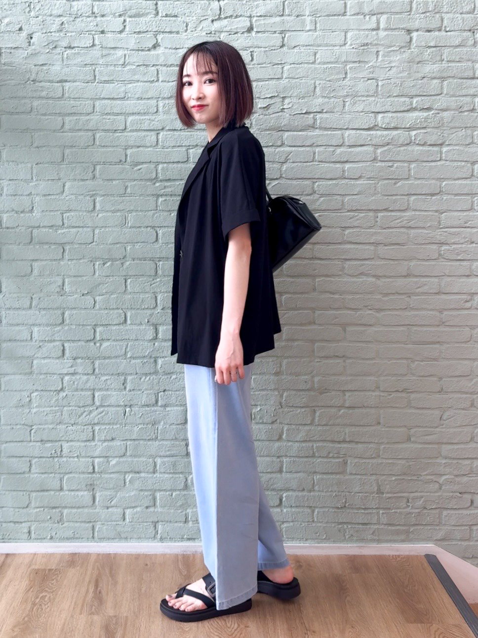 𝐜𝐡𝐢𝐤𝐚さんの「SHOO･LA･RUE｜【高レビュー/洗濯機可/セットアップ可】軽凛(かろりん) ひんやり半袖ジャケット」を使ったコーディネート