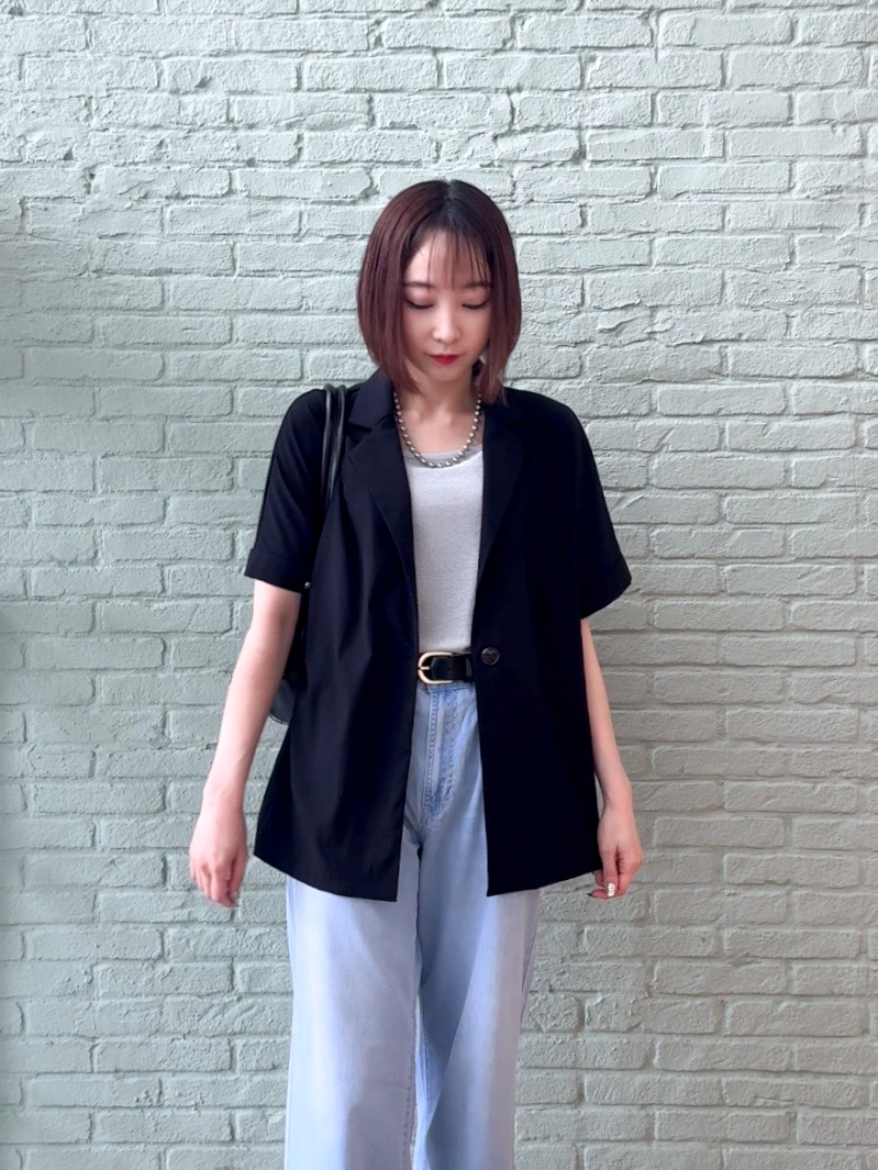 𝐜𝐡𝐢𝐤𝐚さんの「SHOO･LA･RUE｜【高レビュー/洗濯機可/セットアップ可】軽凛(かろりん) ひんやり半袖ジャケット」を使ったコーディネート
