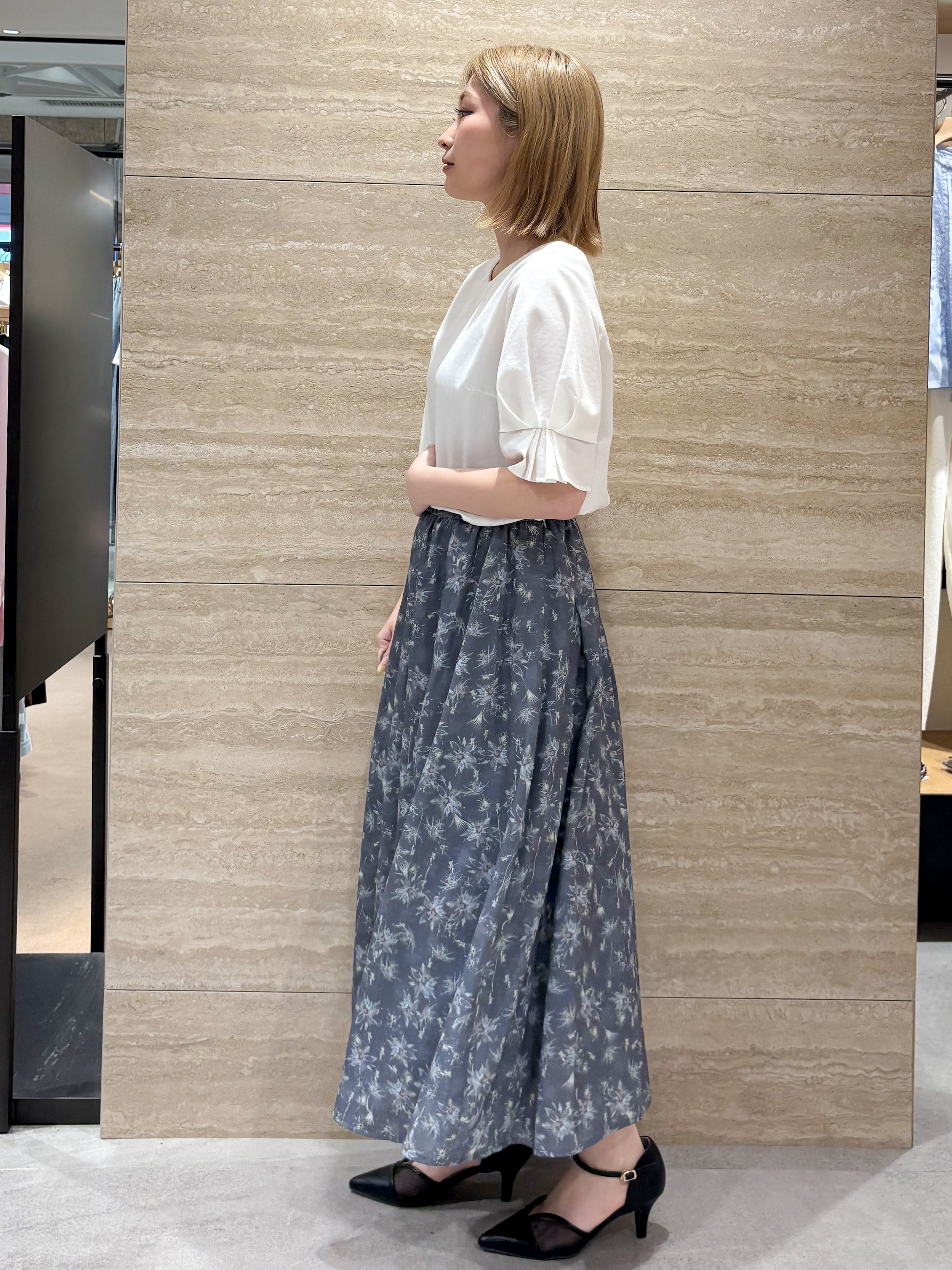 ふうかさんの「index｜【接触冷感】タックパフスリーブブラウス《吸水速乾／防シワ／洗濯機OK／XS～3L／6col》」を使ったコーディネート