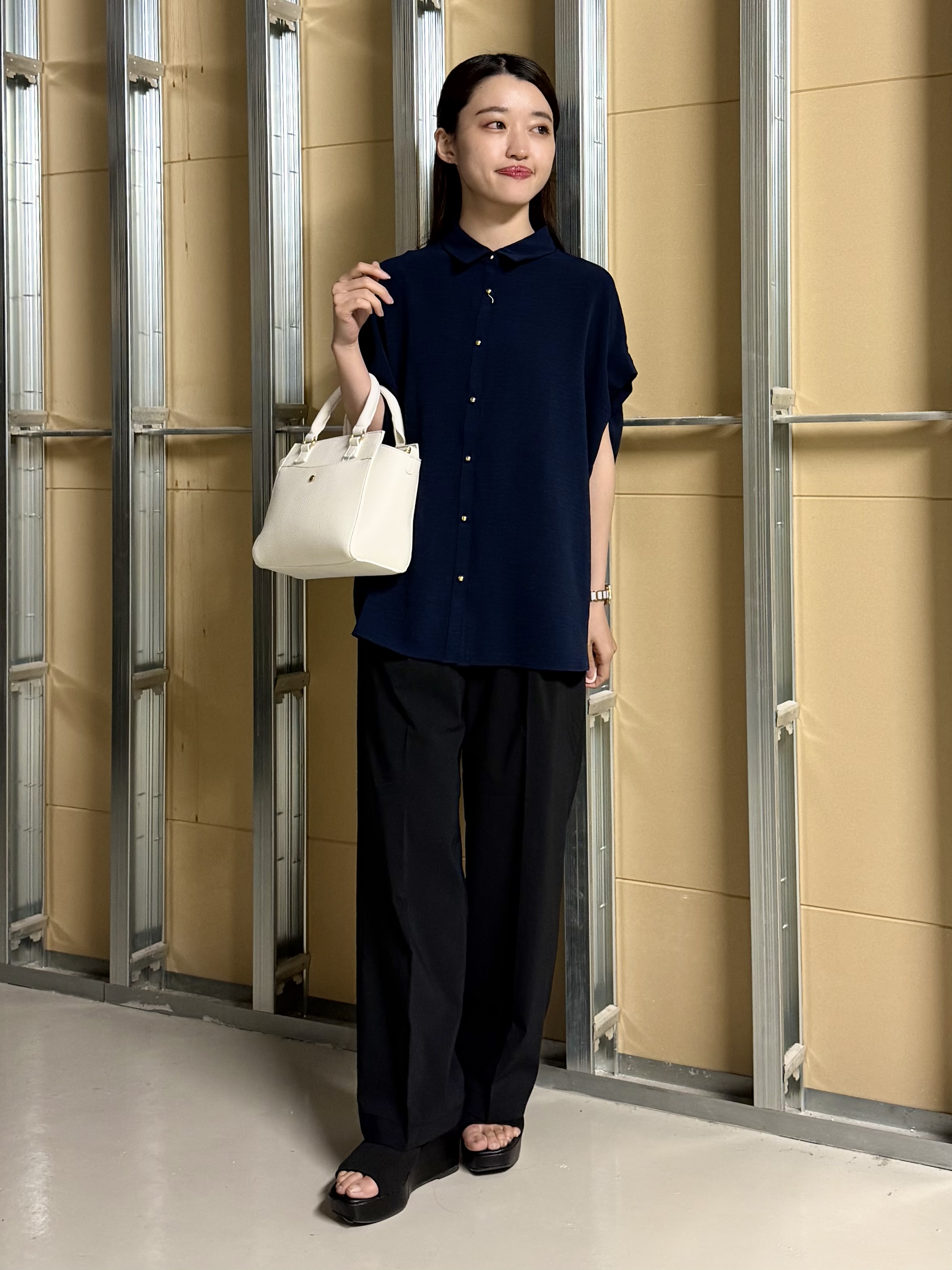 sahoさんの「THE SHOP TK｜【ひんやり/防しわ/UV/吸水速乾】襟付き フレンチスリーブシャツ」を使ったコーディネート