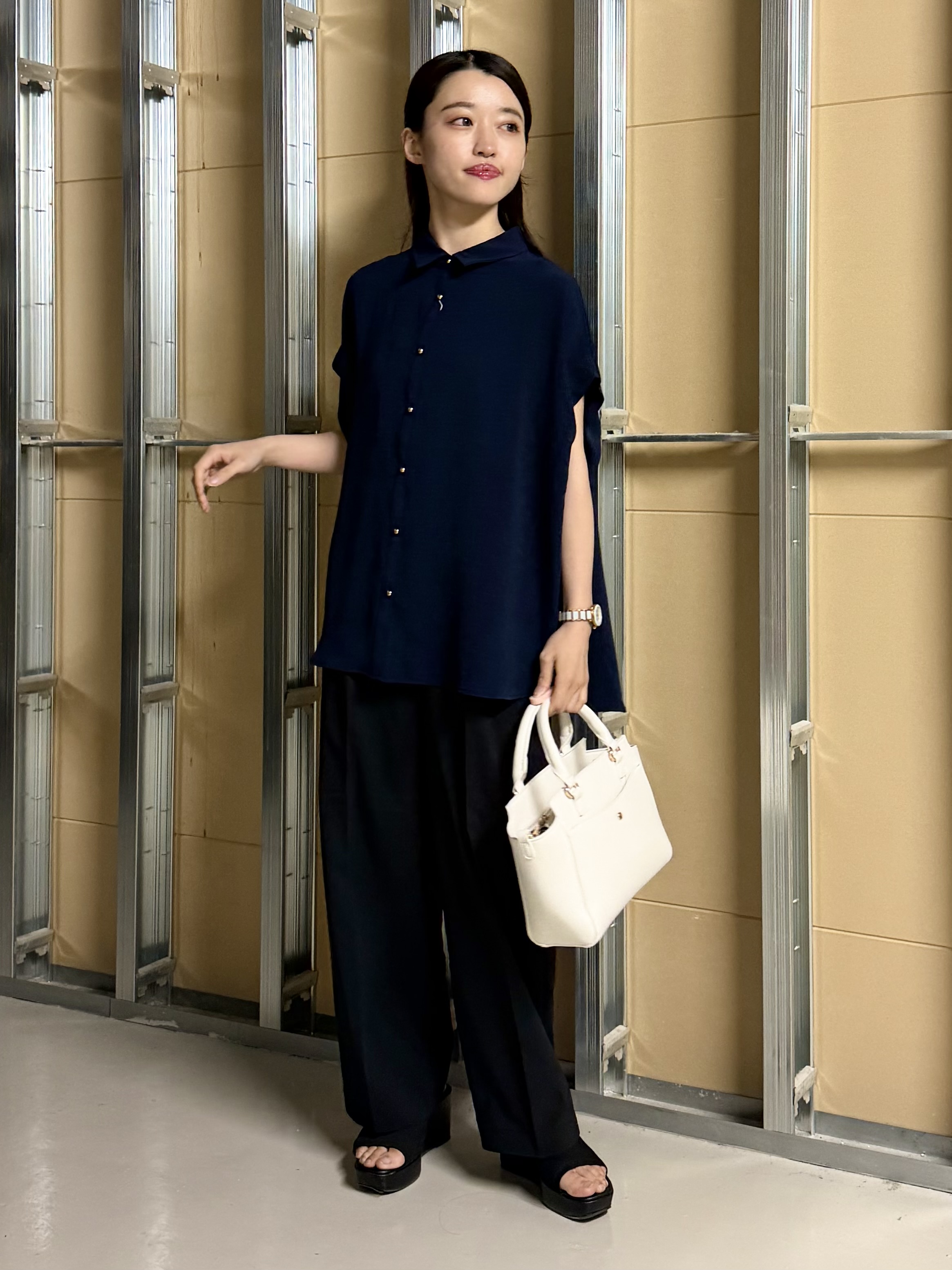 sahoさんの「THE SHOP TK｜【ひんやり/防しわ/UV/吸水速乾】襟付き フレンチスリーブシャツ」を使ったコーディネート