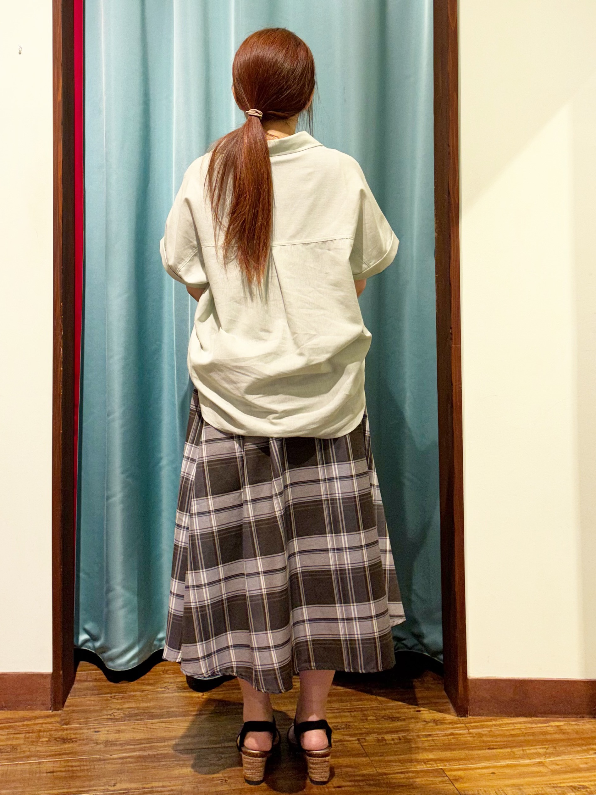 tukiさんの「SHOO･LA･RUE｜【ひんやり/UV】インせず着られる フレンチリネンスキッパーシャツ」を使ったコーディネート