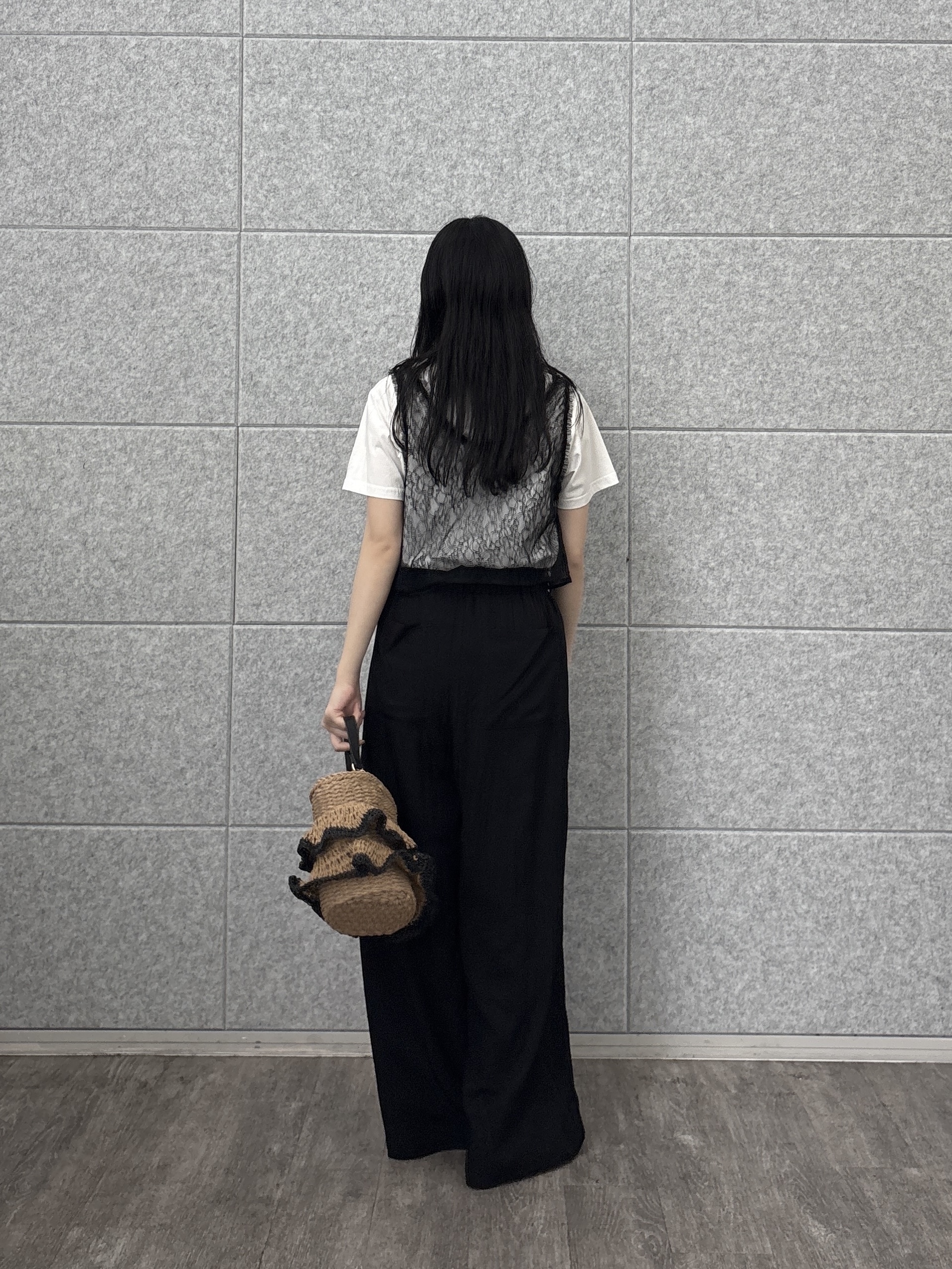 rinaさんの「INDIVI｜タイポグラフィTシャツ【接触冷感】」を使ったコーディネート