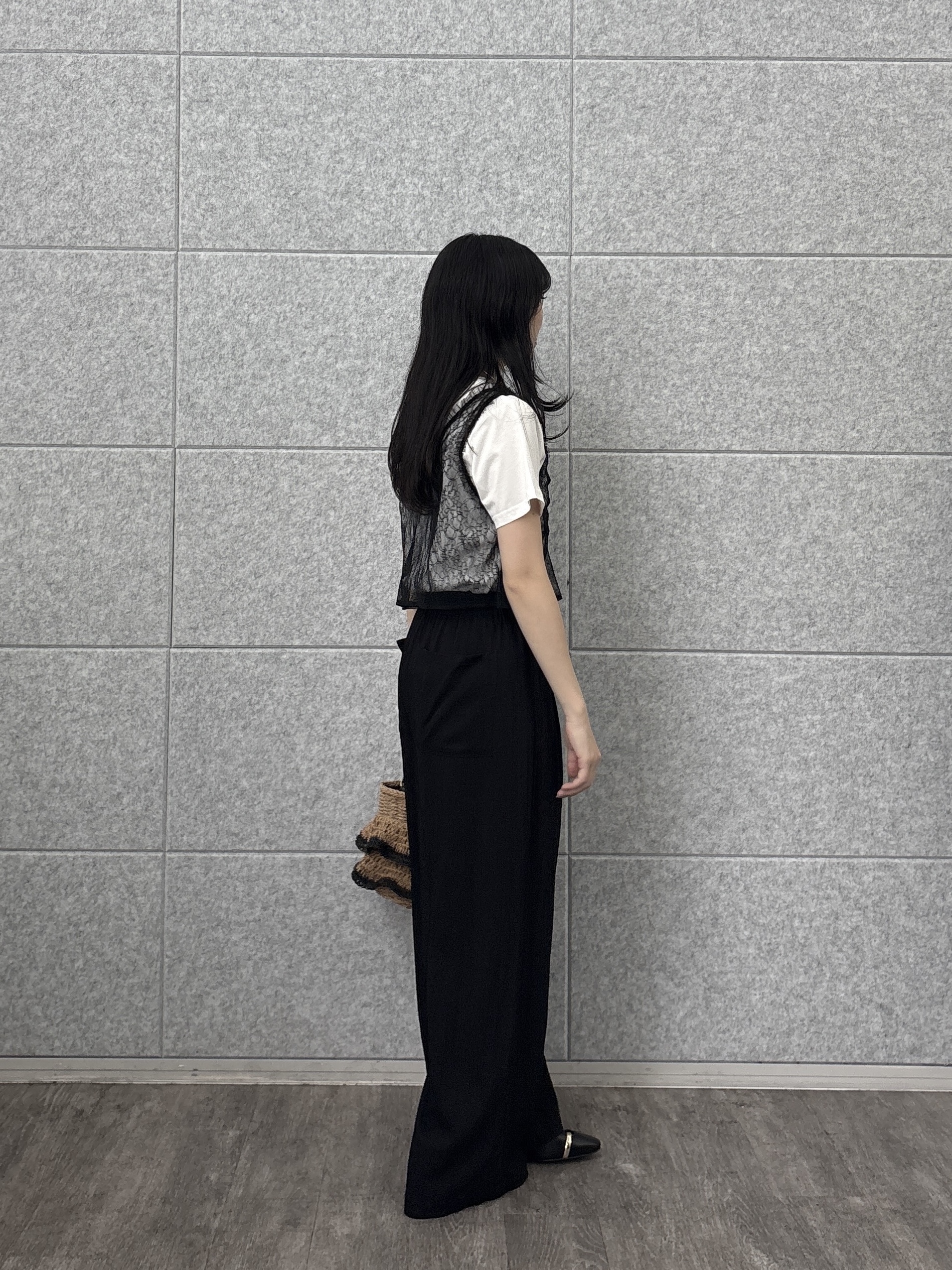 rinaさんの「INDIVI｜タイポグラフィTシャツ【接触冷感】」を使ったコーディネート