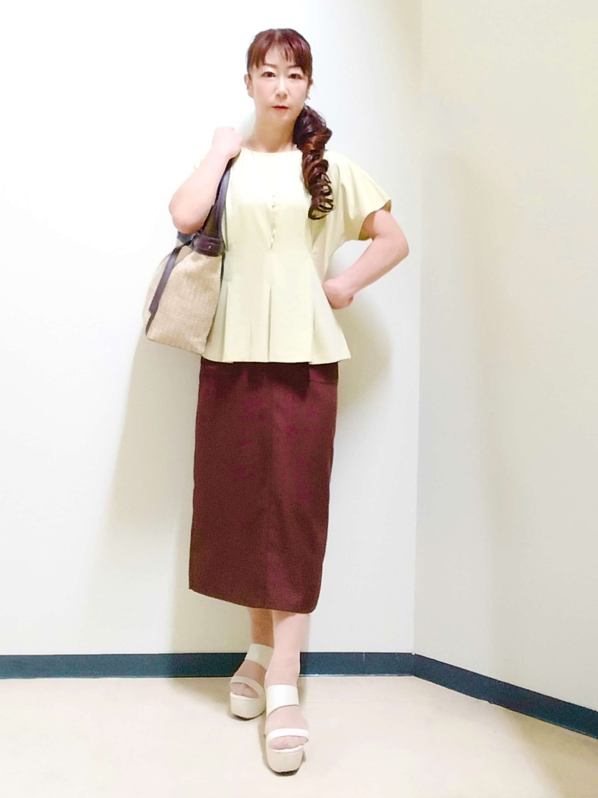 花さんの「Reflect｜【UVカット／接触冷感／吸水速乾】タックデザインフレアトップス」を使ったコーディネート
