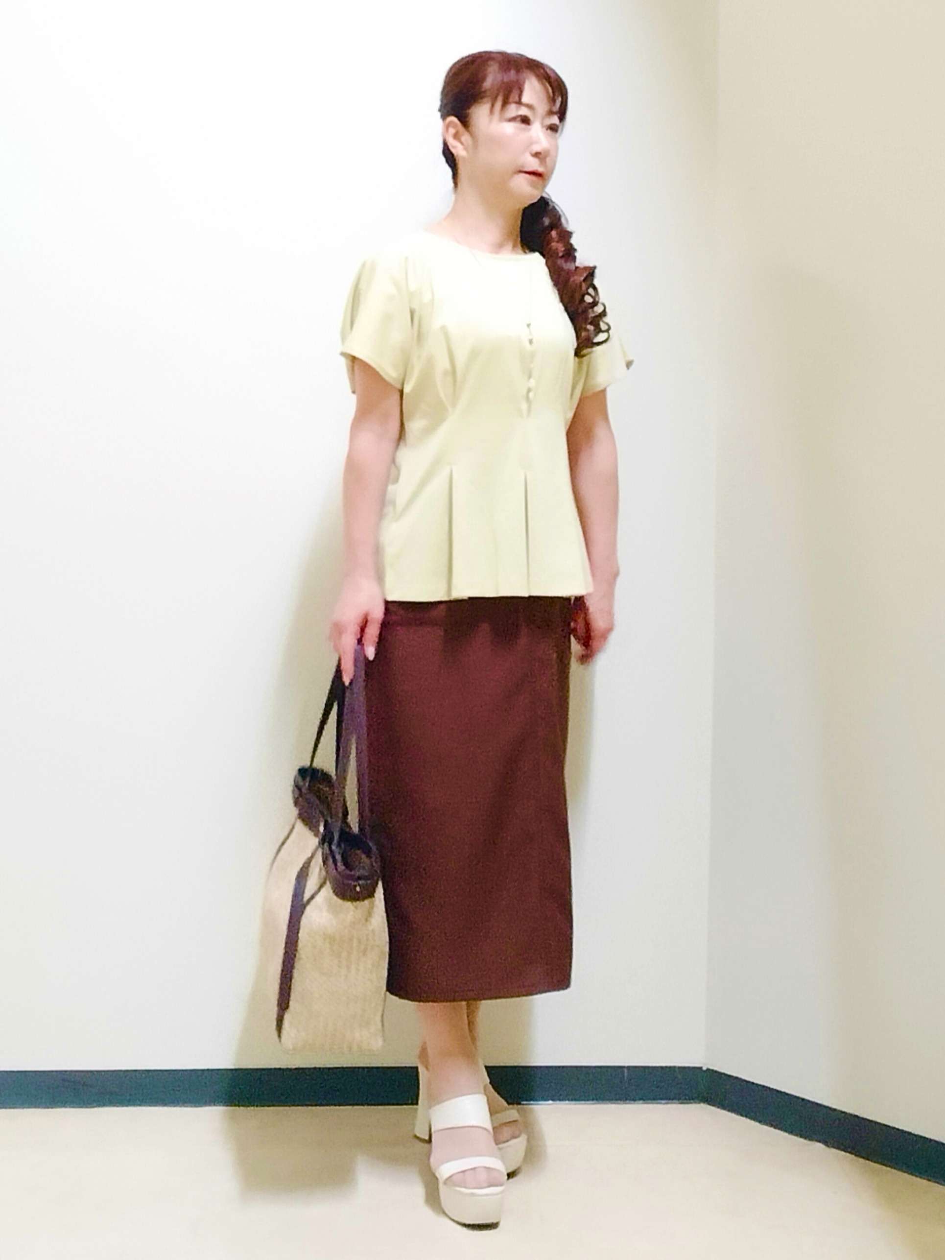 花さんの「Reflect｜【UVカット／接触冷感／吸水速乾】タックデザインフレアトップス」を使ったコーディネート