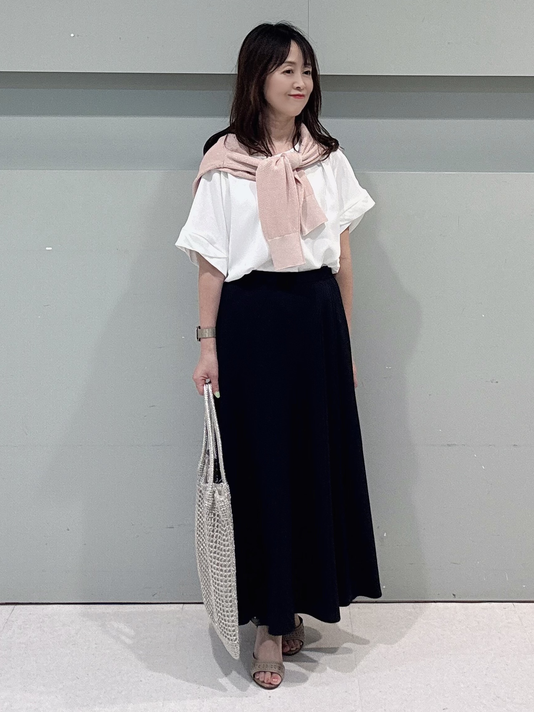 makiさんの「UNTITLED｜【アンサンブル可】ラメ混クルーネックカーディガン」を使ったコーディネート