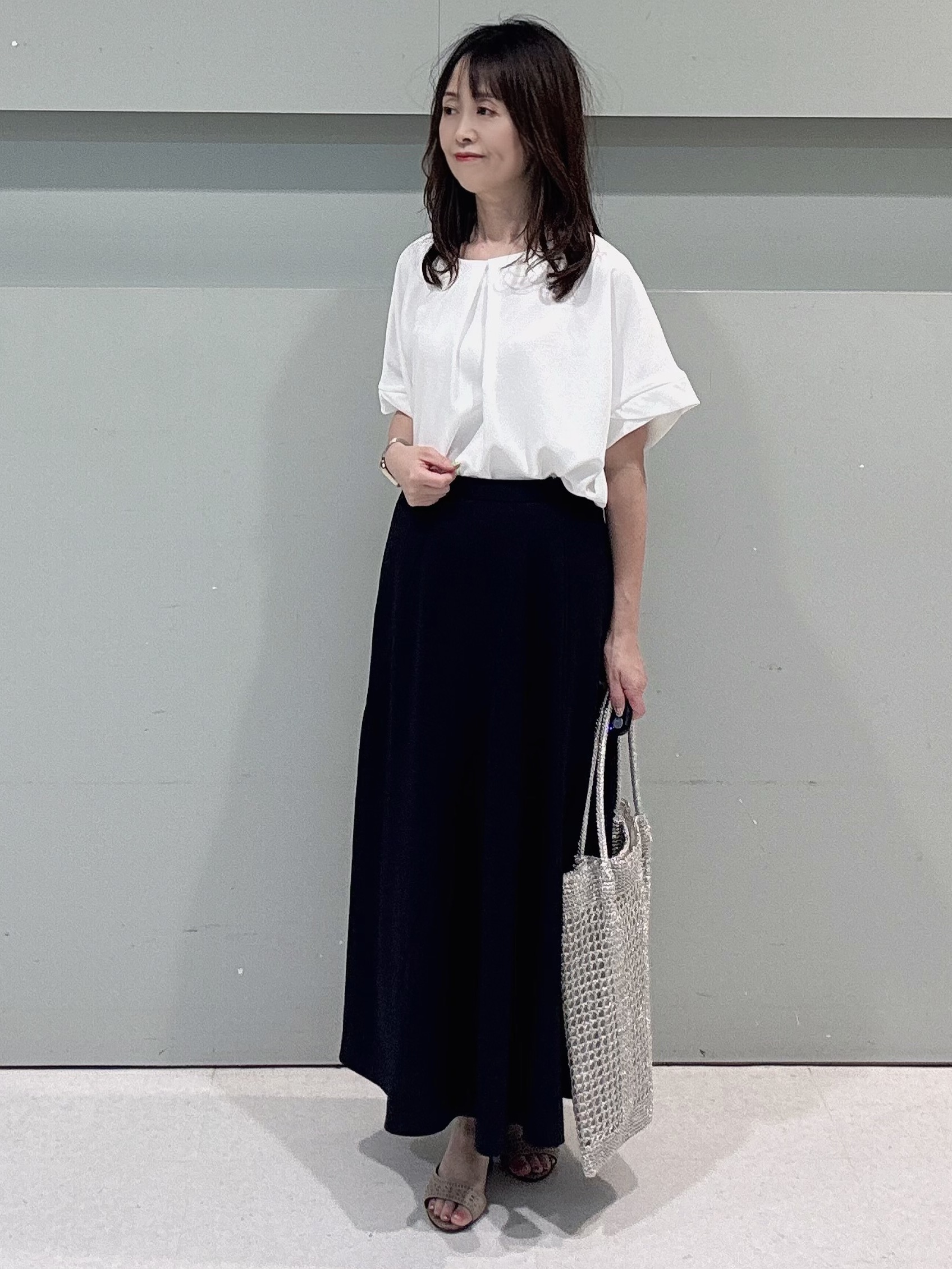 makiさんの「UNTITLED｜【アンサンブル可】ラメ混クルーネックカーディガン」を使ったコーディネート