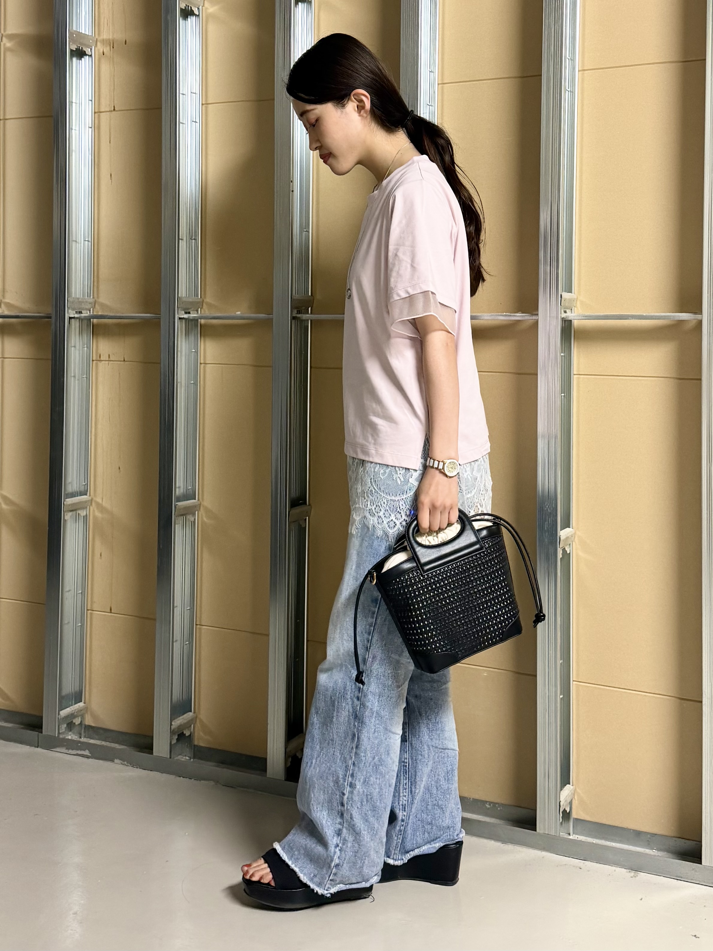sahoさんの「THE SHOP TK｜【M-XL/ひんやり】上品な透け感 袖口シアーTシャツ」を使ったコーディネート