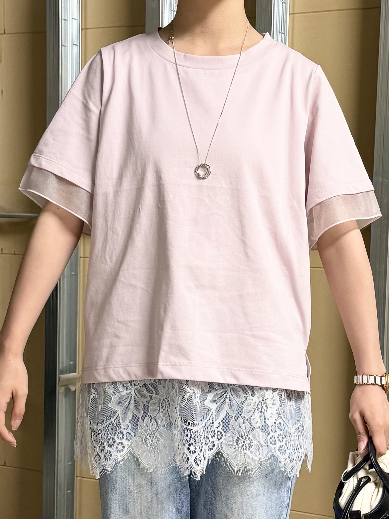 sahoさんの「THE SHOP TK｜【M-XL/ひんやり】上品な透け感 袖口シアーTシャツ」を使ったコーディネート