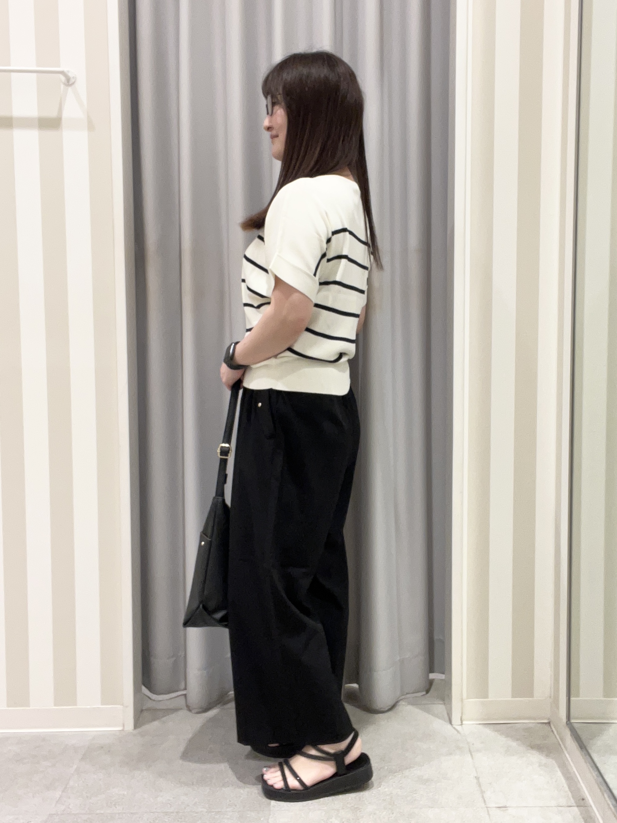 もーりぃさんの「SHOO･LA･RUE｜【毎日洗える/ひんやり/UV/S-LL】二の腕隠れる さらっとドルマン半袖ニット」を使ったコーディネート