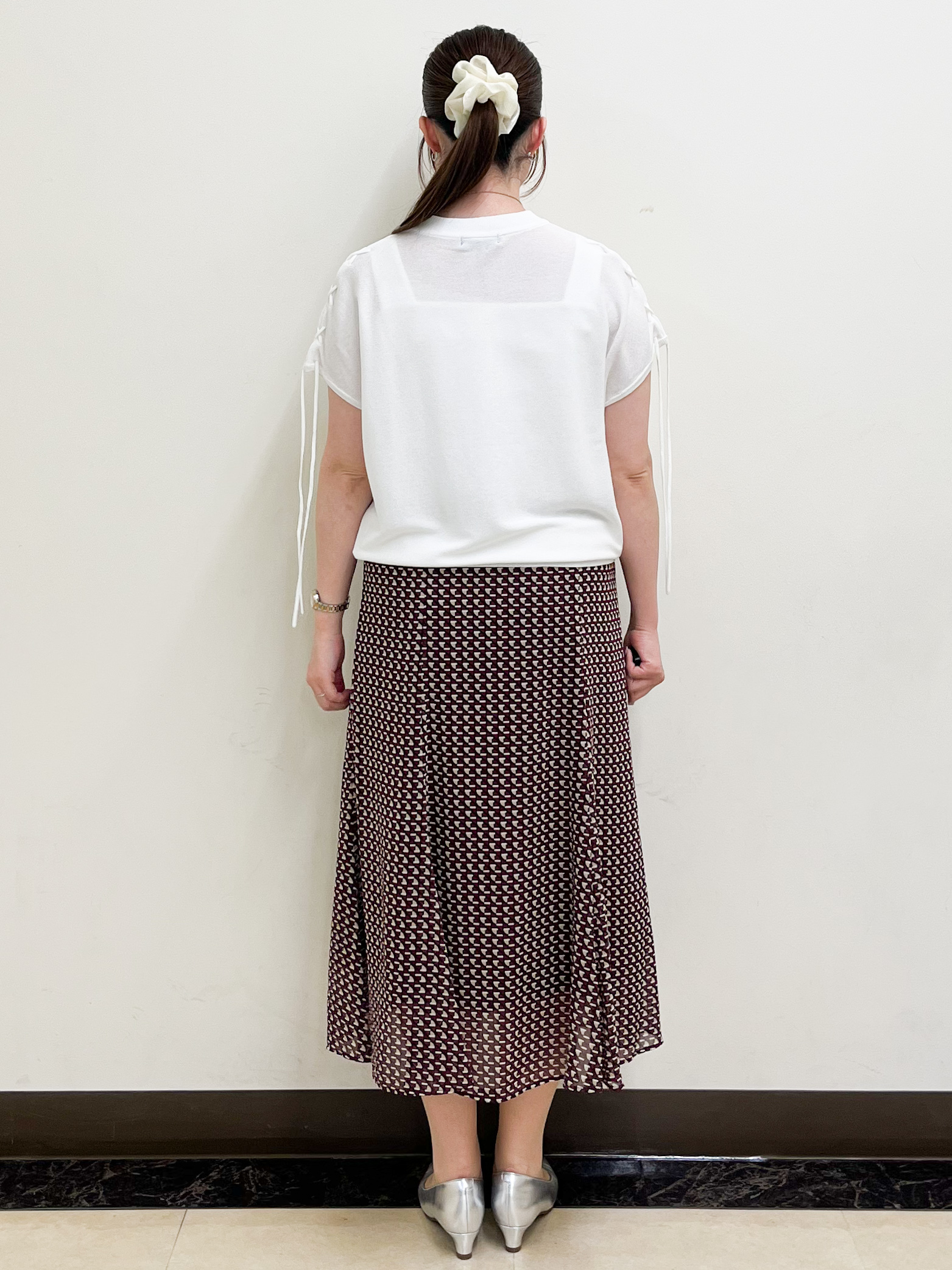 mikikoさんの「Reflect｜レースアップスリーブデザインニット」を使ったコーディネート