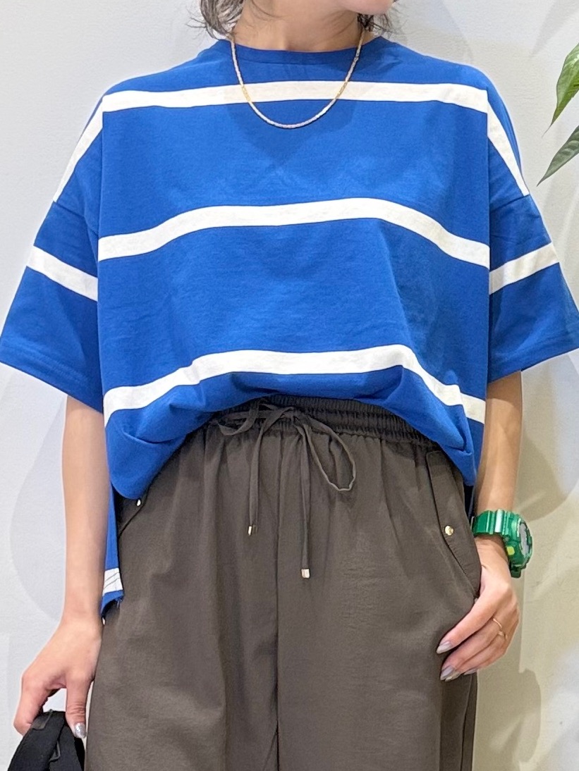 misakiさんの「SHOO･LA･RUE｜【ひんやり/S-LL】涼しげで爽やか 太ボーダー斜め切り替えTシャツ」を使ったコーディネート