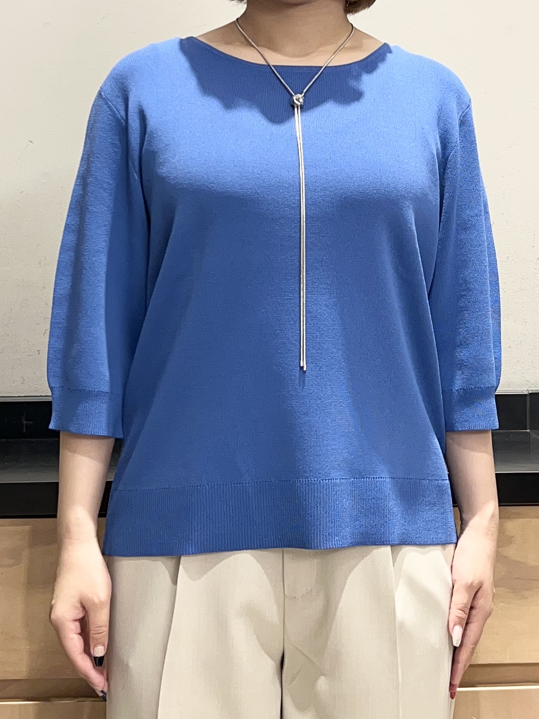かのさんの「THE SHOP TK｜【S-XL/ひんやりタッチ】美しさ際立つ 6分袖ニット 洗濯機OK/UVケア/毛玉になりにくい」を使ったコーディネート
