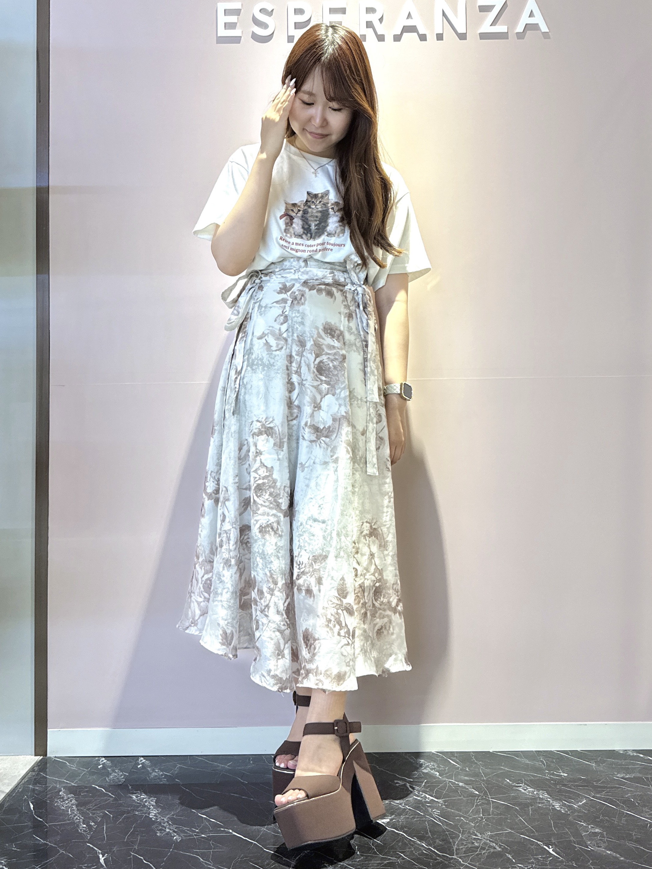 neinaさんの「ESPERANZA｜アゲ盛りサンダル」を使ったコーディネート