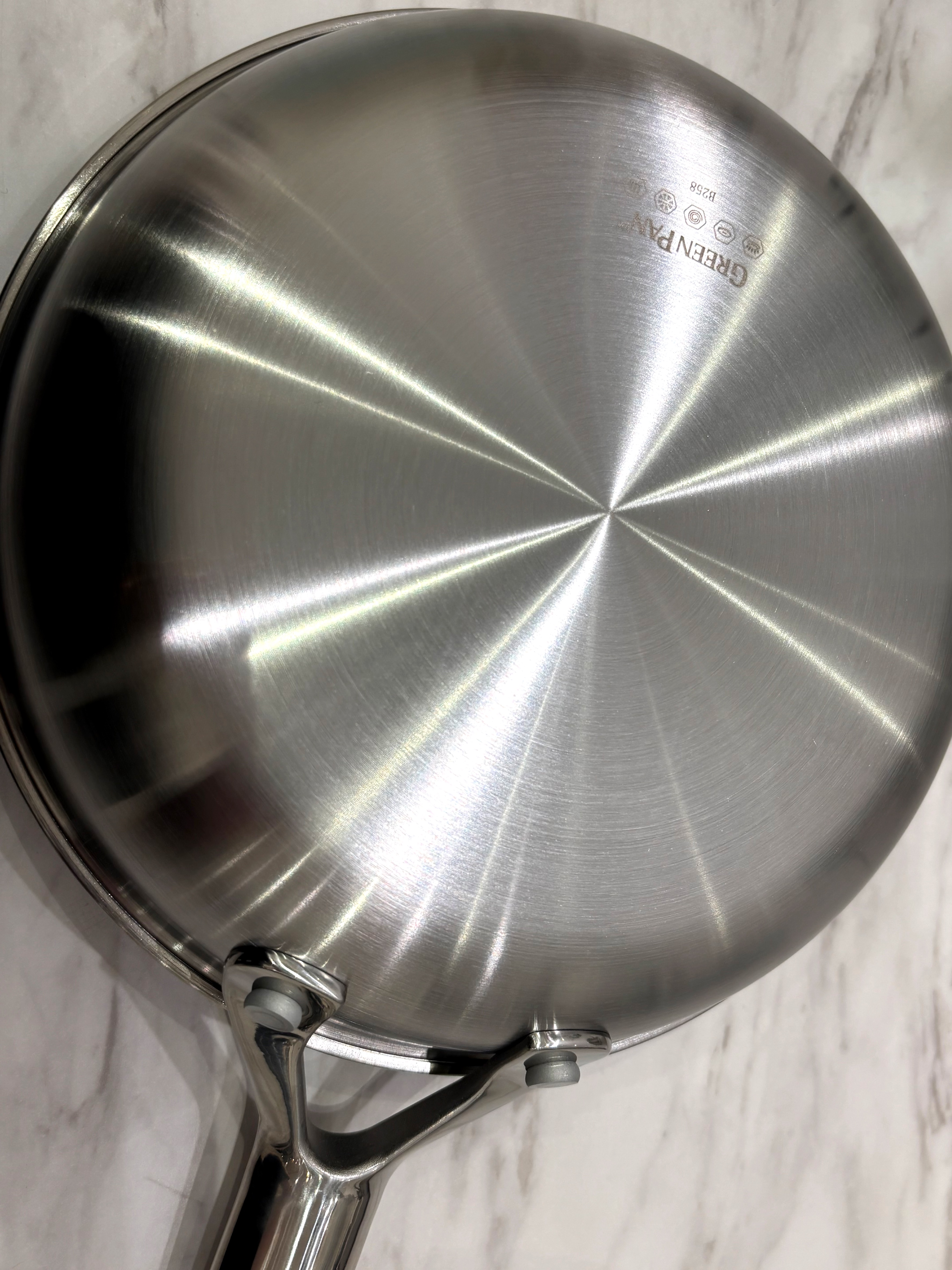 KaNaさんの「212 KITCHEN STORE｜エーペックス フライパン 20cm ＜GreenPan  グリーンパン＞」を使ったコーディネート