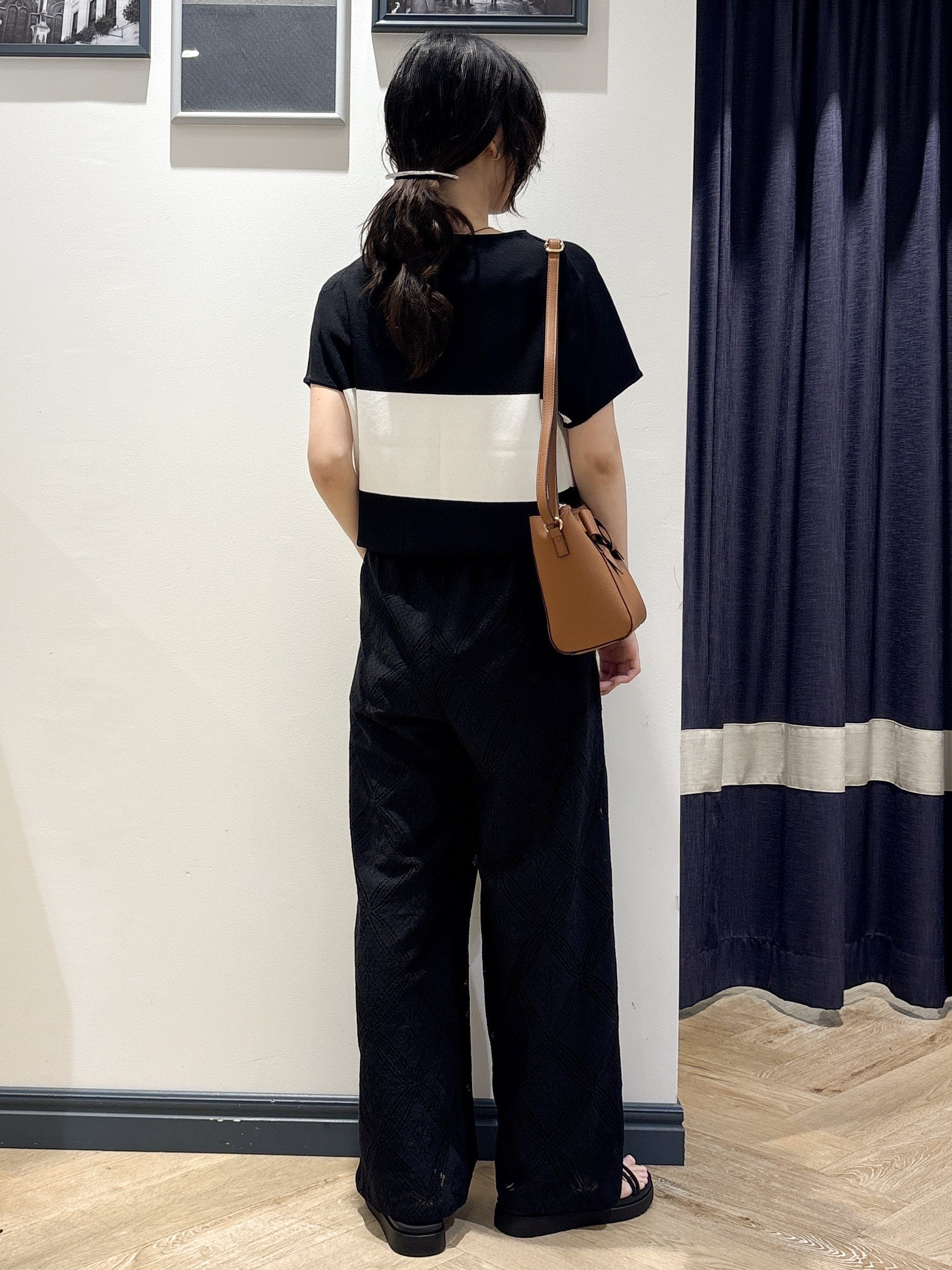 ayakaさんの「grove｜【シリーズ累計36万枚！名品ニット】やわらかドライタッチ ドルマンニット」を使ったコーディネート