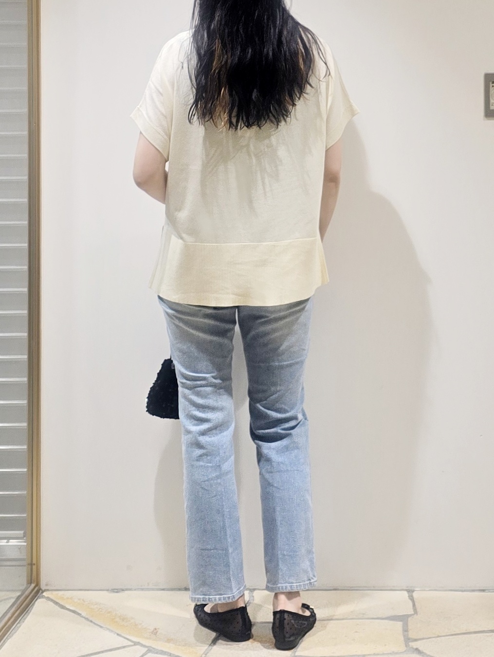 mochiさんの「index｜ドライタッチドルマンニット【洗濯機OK】」を使ったコーディネート