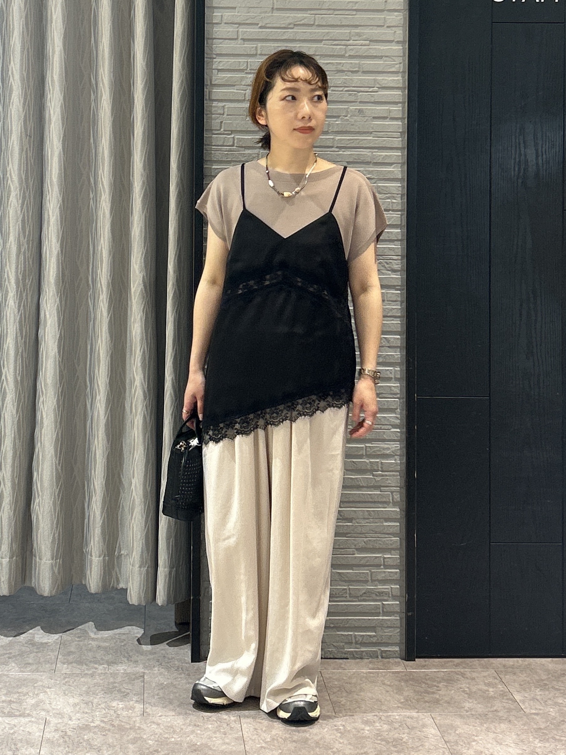 ga_riさんの「THE SHOP TK｜華やぐレイヤードスタイル サテンレースキャミソール」を使ったコーディネート