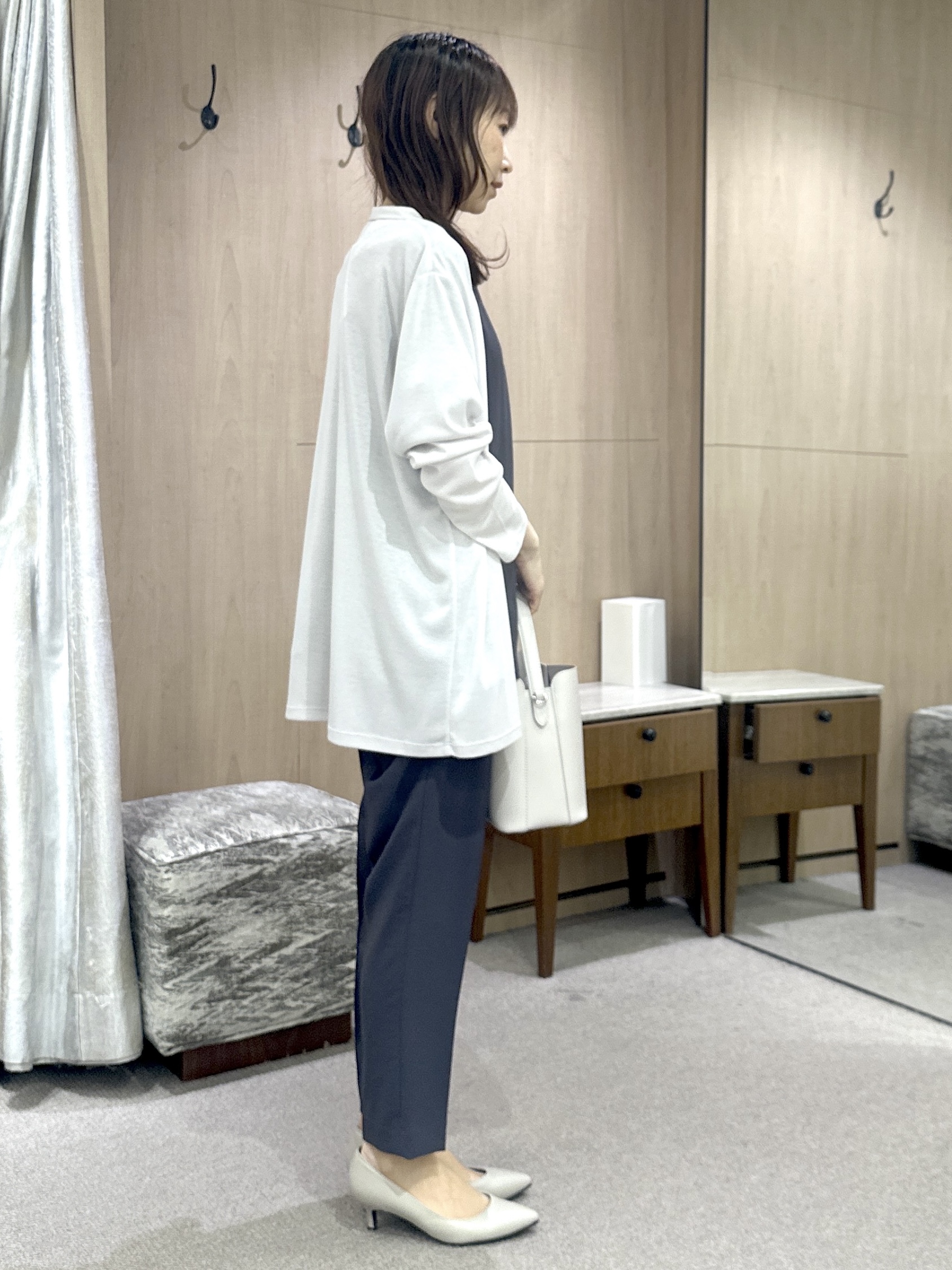 Miwaさんの「UNTITLED｜【前後2WAY/はっ水/セットアップ可】リラクシーフレンチスリーブブラウス」を使ったコーディネート