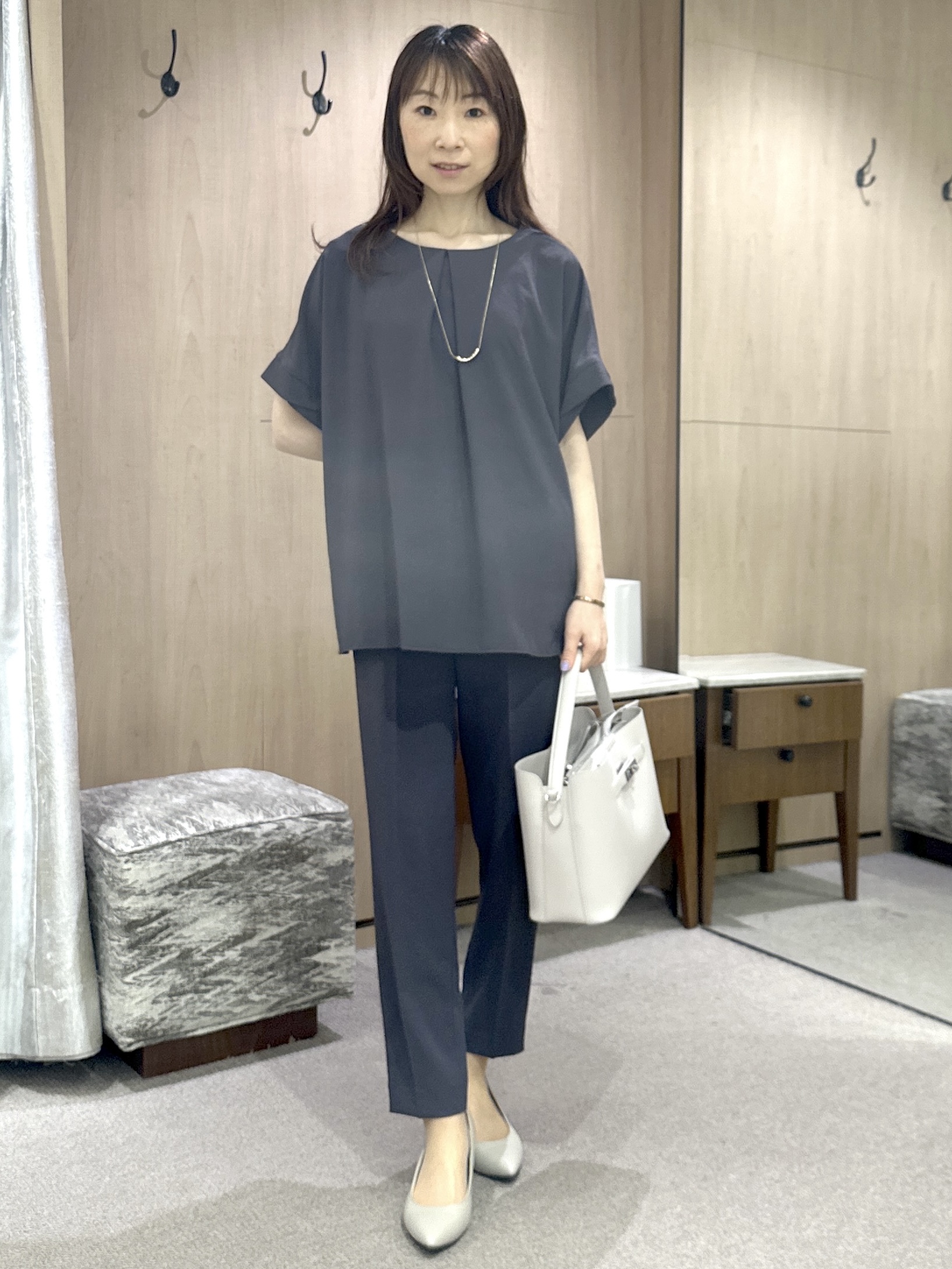 Miwaさんの「UNTITLED｜【前後2WAY/はっ水/セットアップ可】リラクシーフレンチスリーブブラウス」を使ったコーディネート