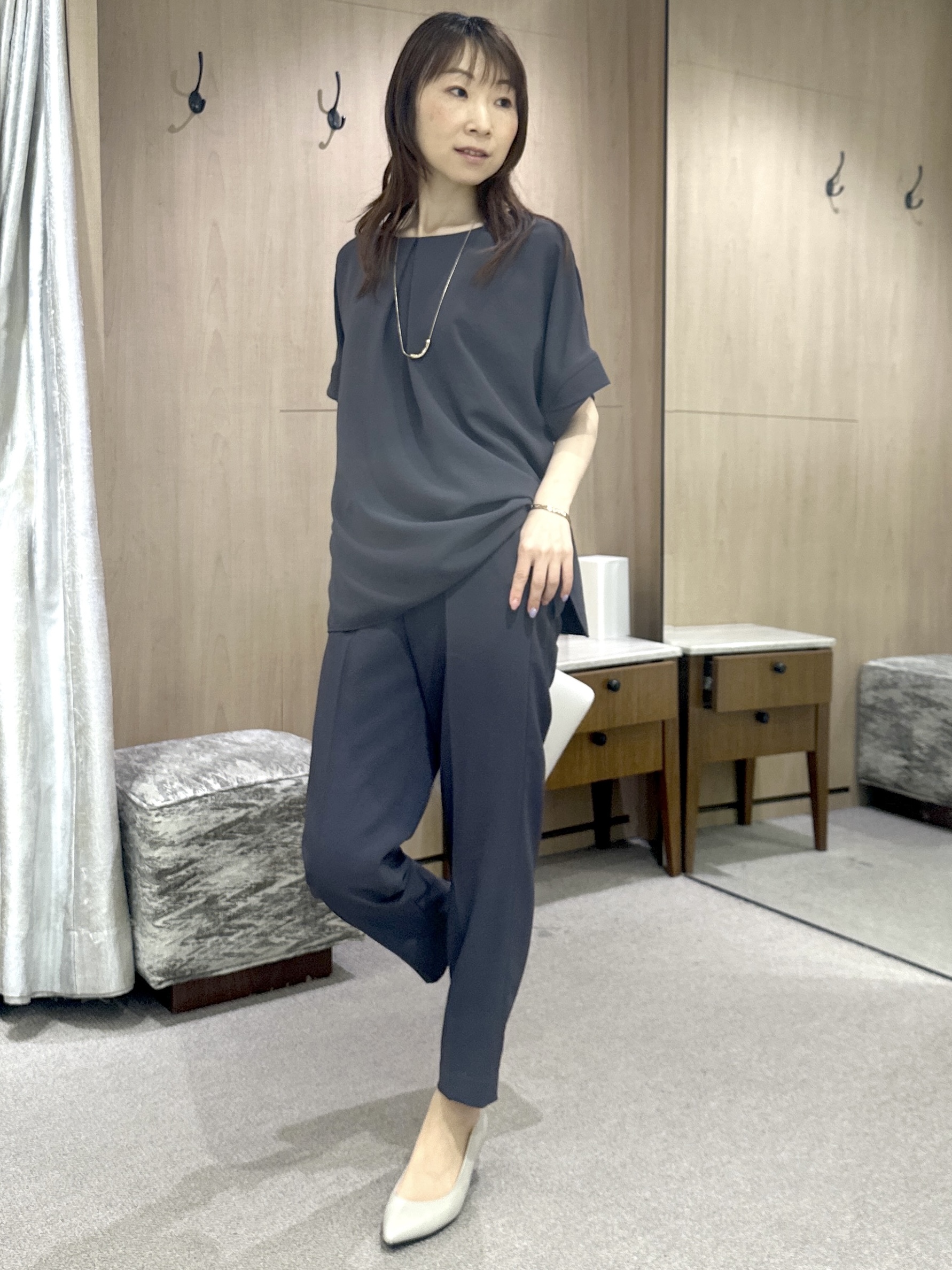 Miwaさんの「UNTITLED｜【前後2WAY/はっ水/セットアップ可】リラクシーフレンチスリーブブラウス」を使ったコーディネート